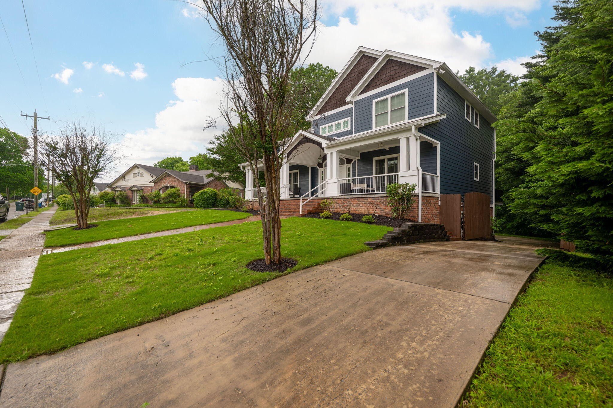 715 Forest Avenue Property Photo 4
