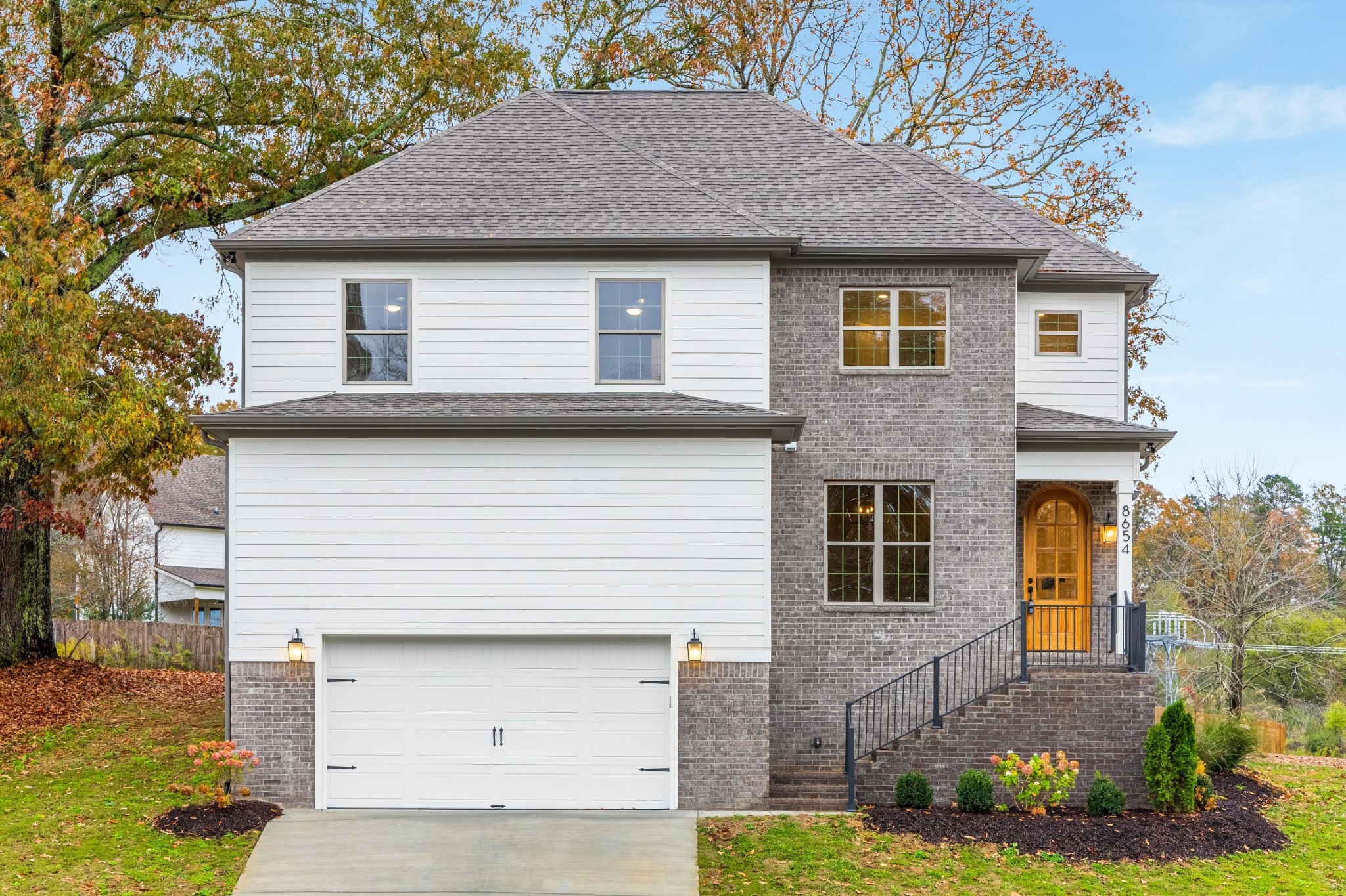 8654 Woodbury Acre Court Property Photo 1