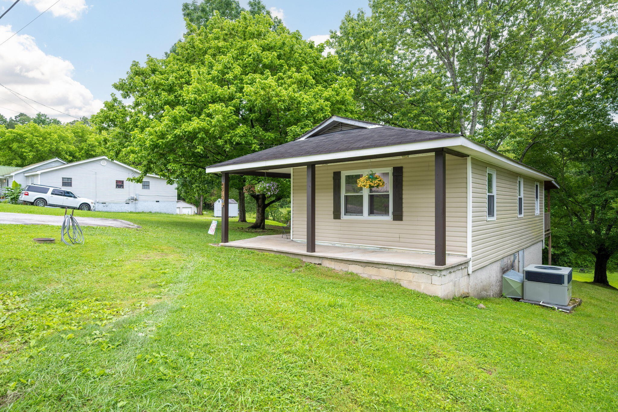 4813 Blue Bell Avenue Property Photo 2