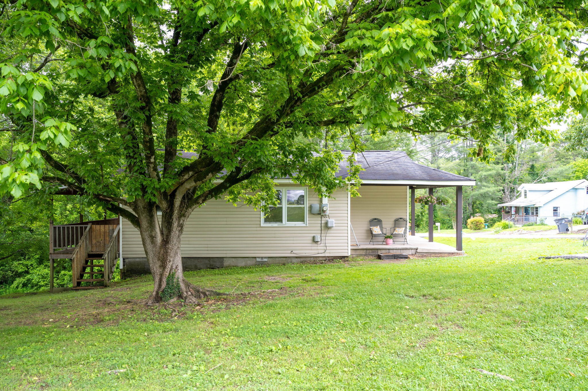 4813 Blue Bell Avenue Property Photo 4