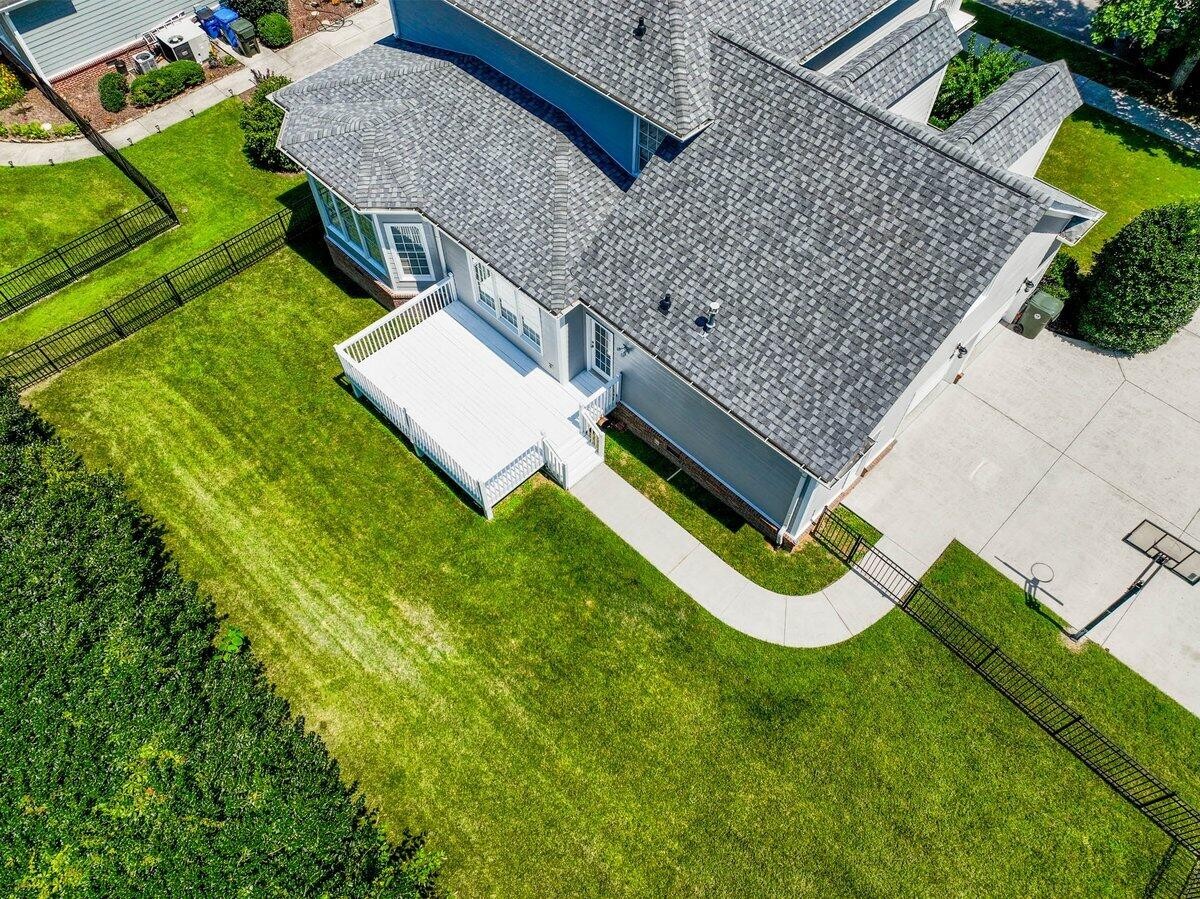 1684 Chippenham Drive Property Photo 4