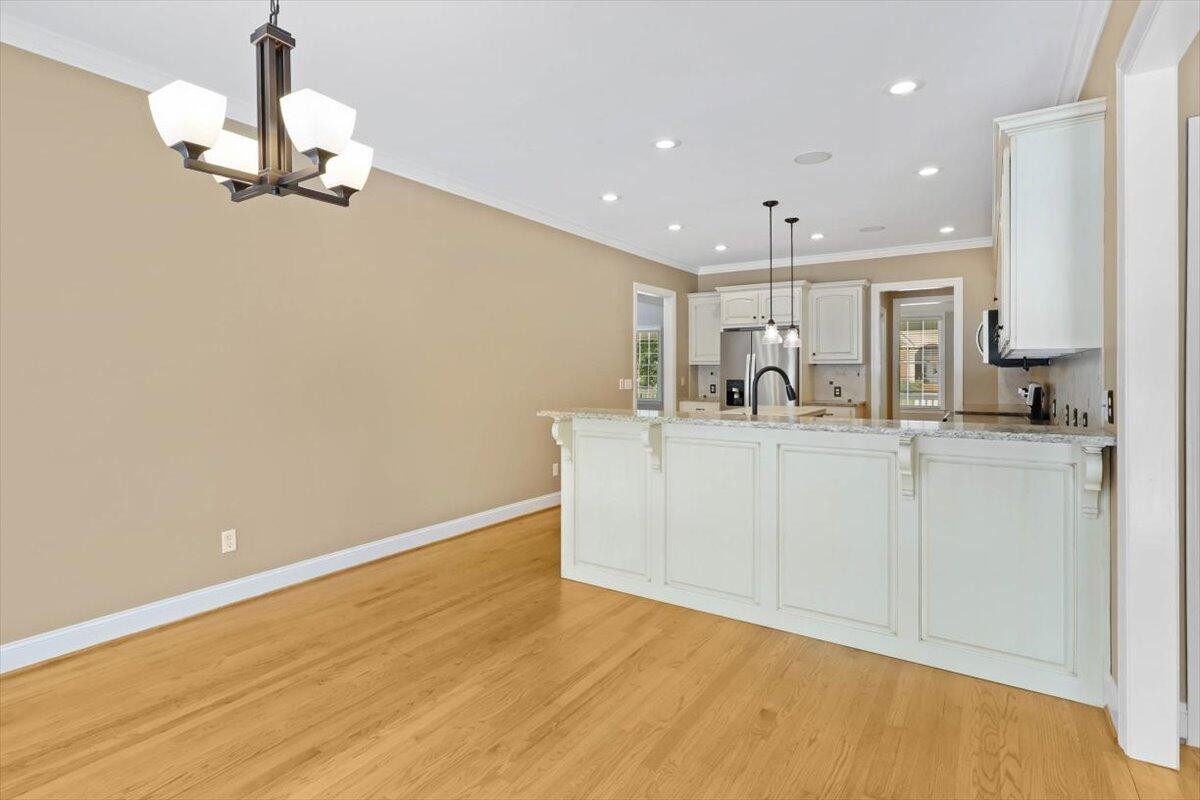 1684 Chippenham Drive Property Photo 21