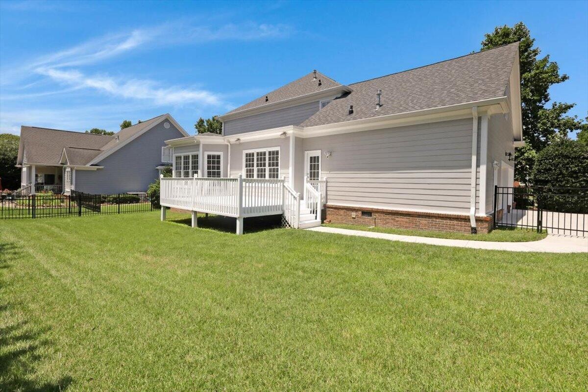 1684 Chippenham Drive Property Photo 43
