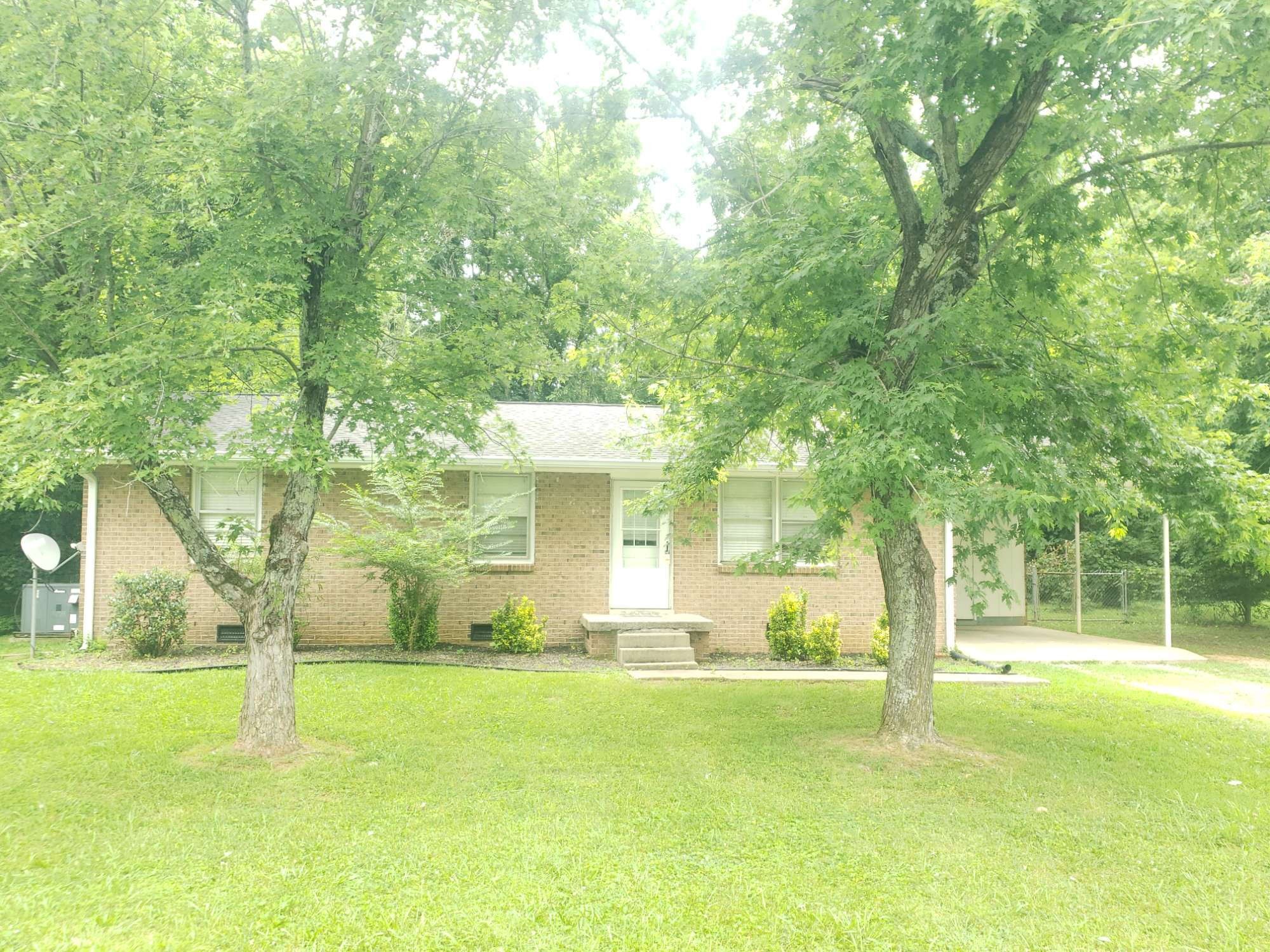 206 Highland Ave Property Photo 1