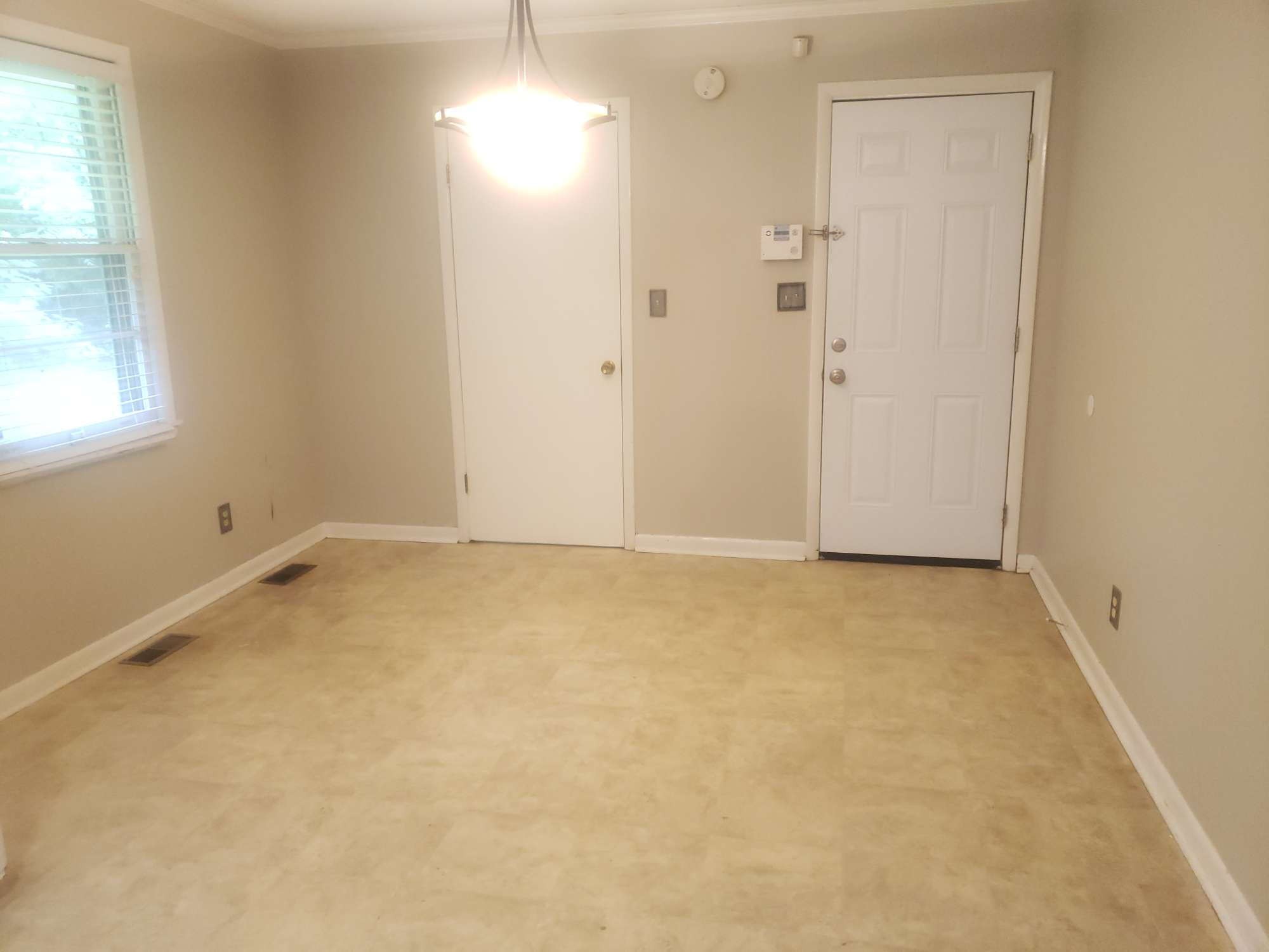 206 Highland Ave Property Photo 4