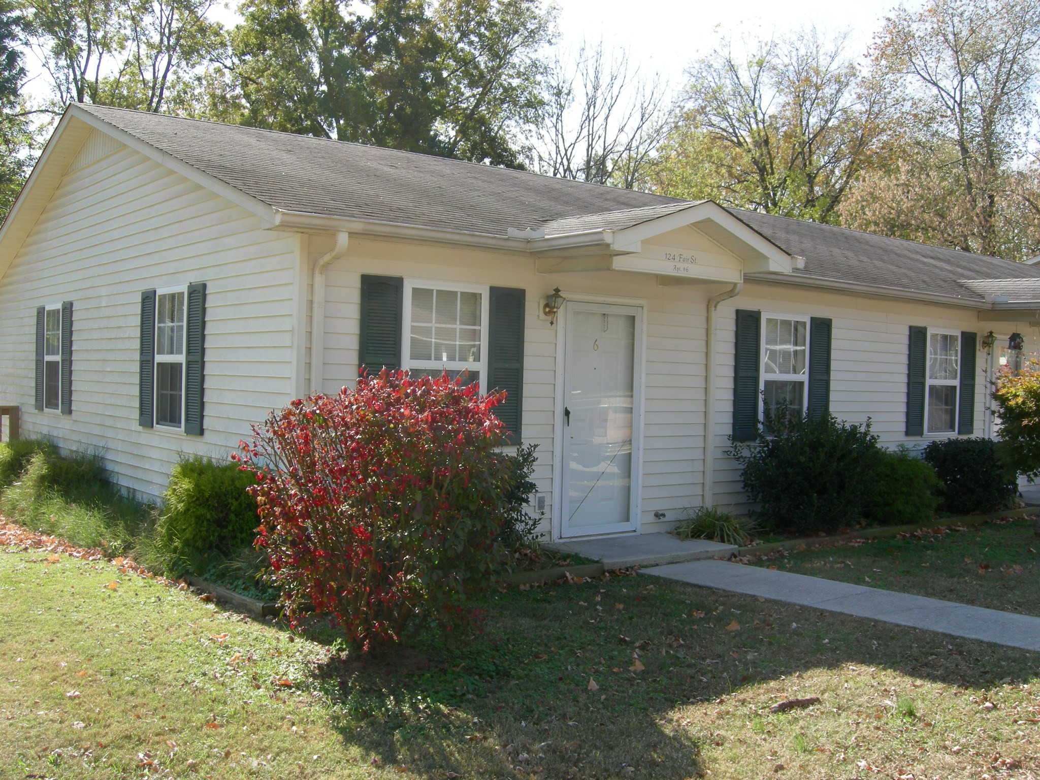 124 Fair St Property Photo 1