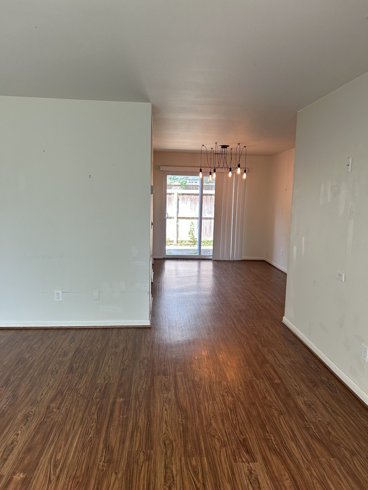 604 Granville Rd Property Photo 9