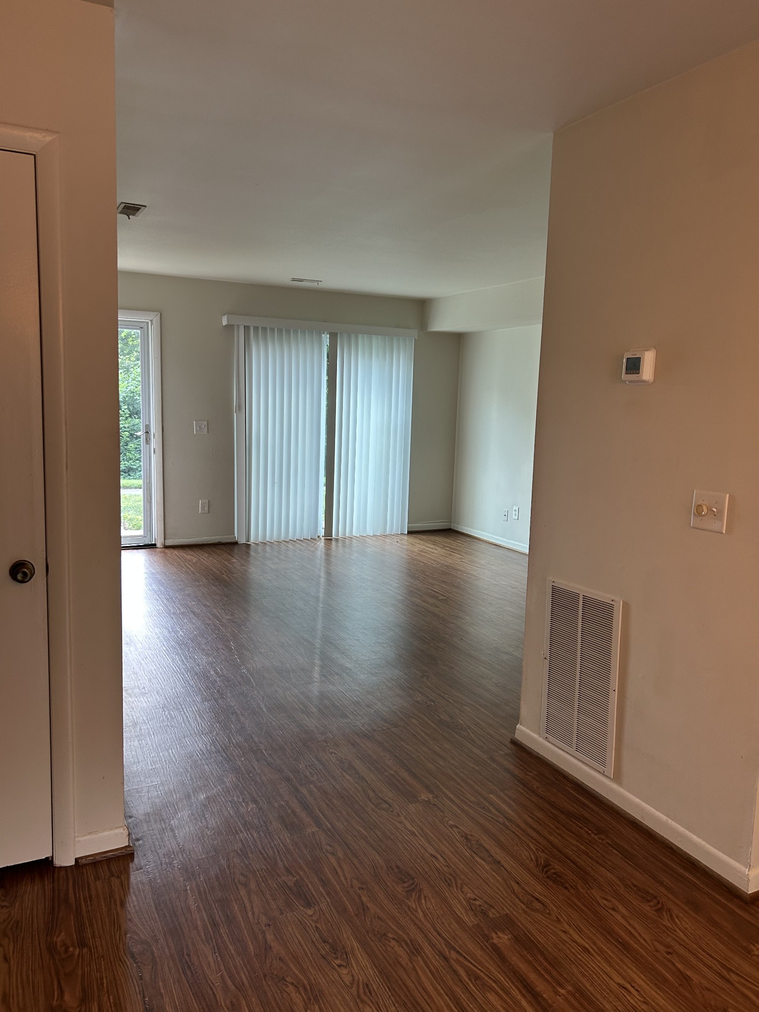 604 Granville Rd Property Photo 10