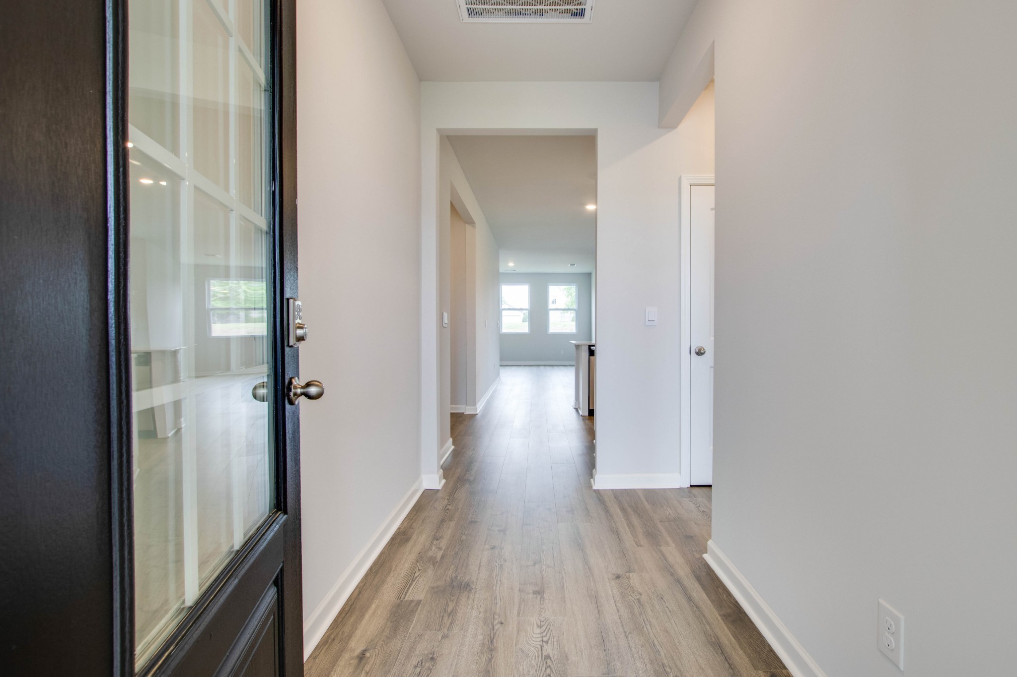 1088 Camelia Drive Property Photo 4