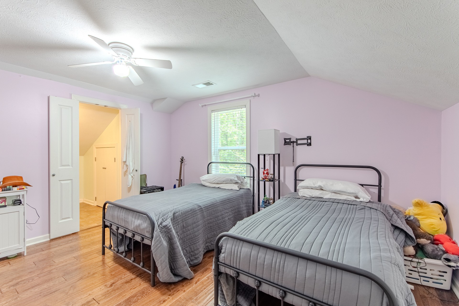 40 Suzy Cv Property Photo 27