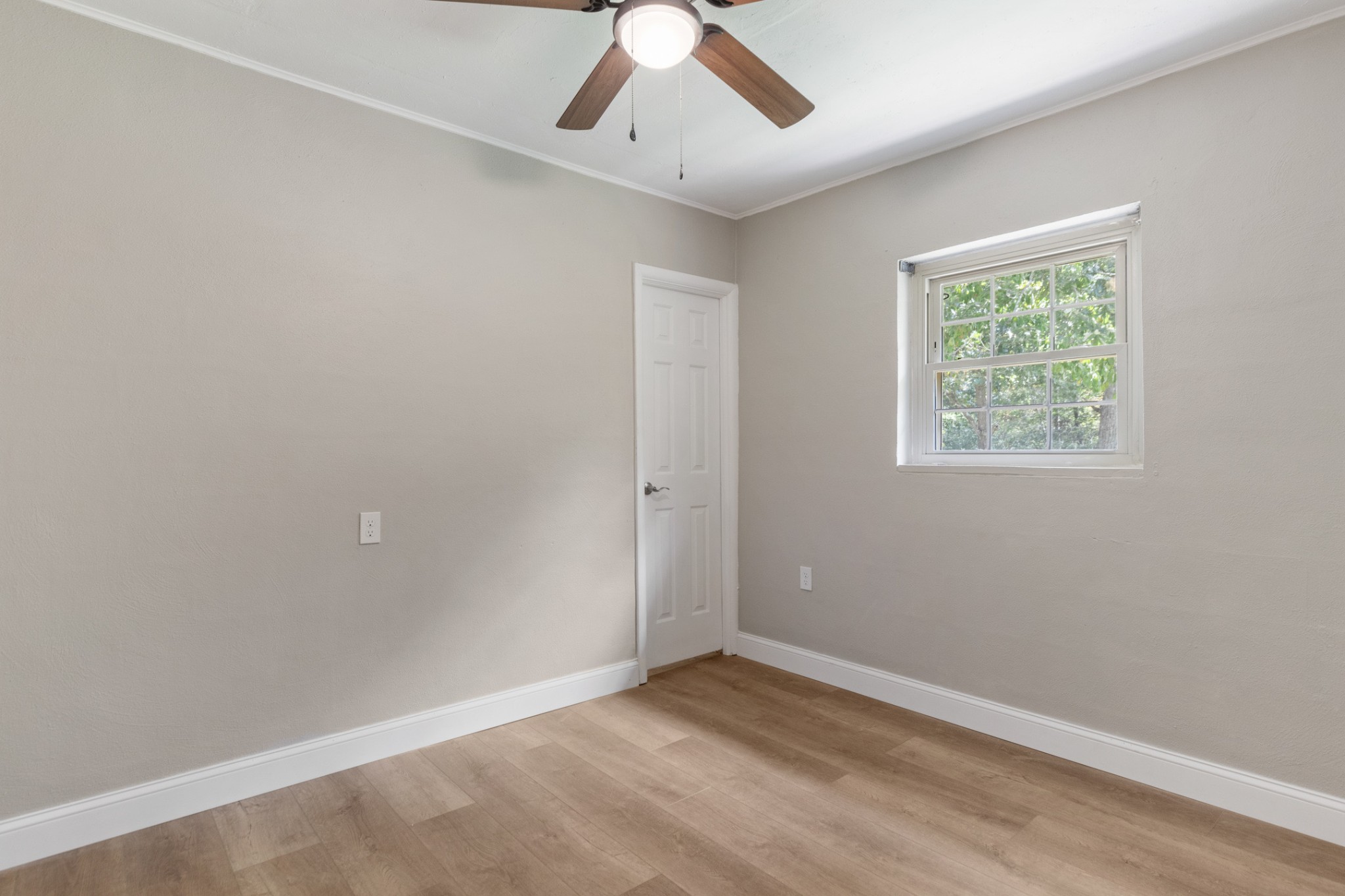 11158 Highway 70, N Property Photo 7