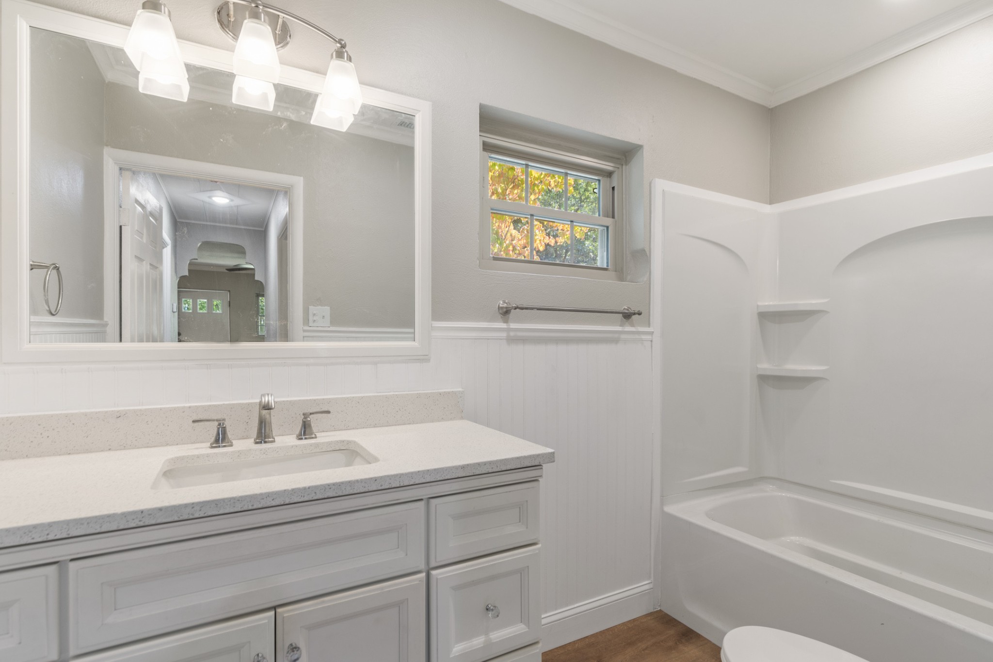 11158 Highway 70, N Property Photo 9