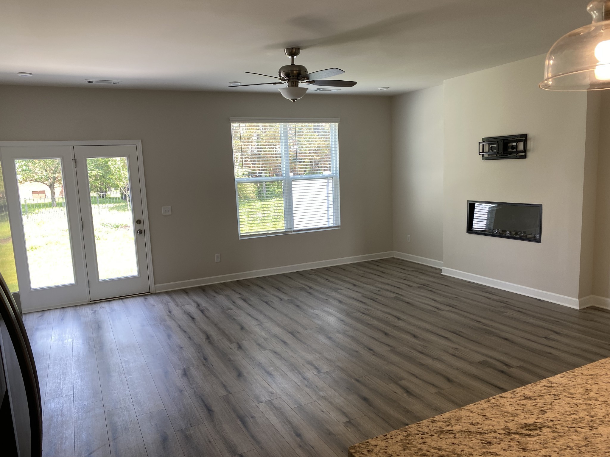 544 Becks Pl Property Photo 4