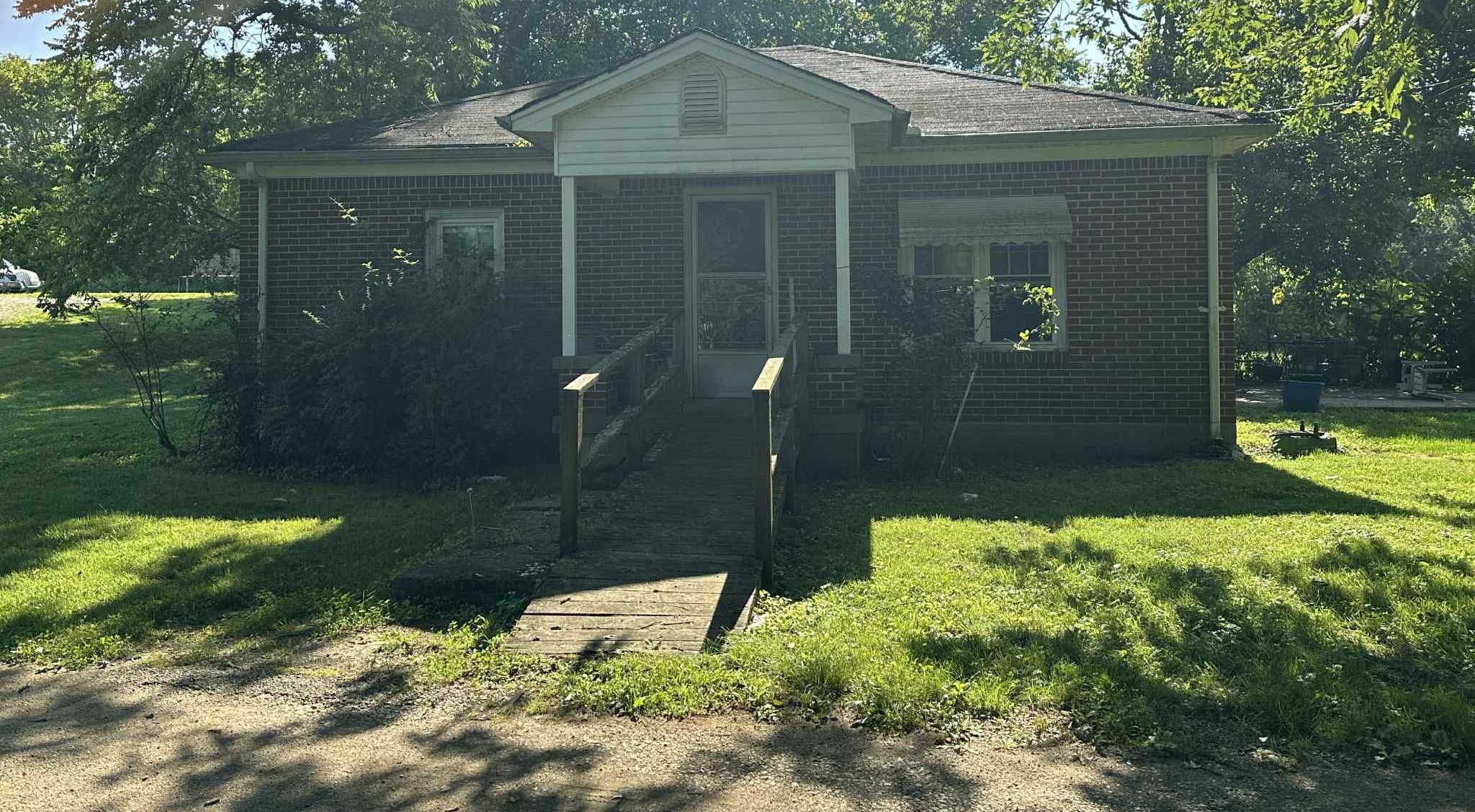 4 Price Ln Property Photo 2
