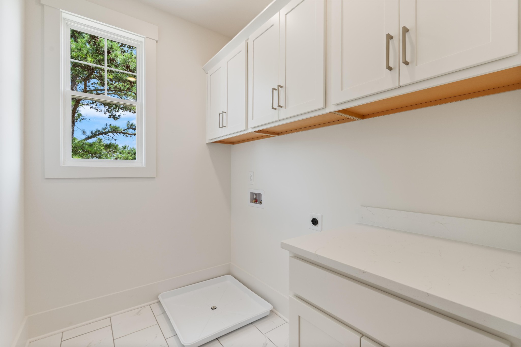 317 Old Shackle Island Rd Property Photo 31