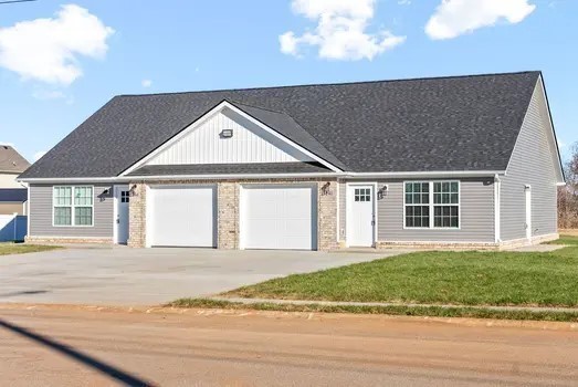 212 Secretariat Way Property Photo 1