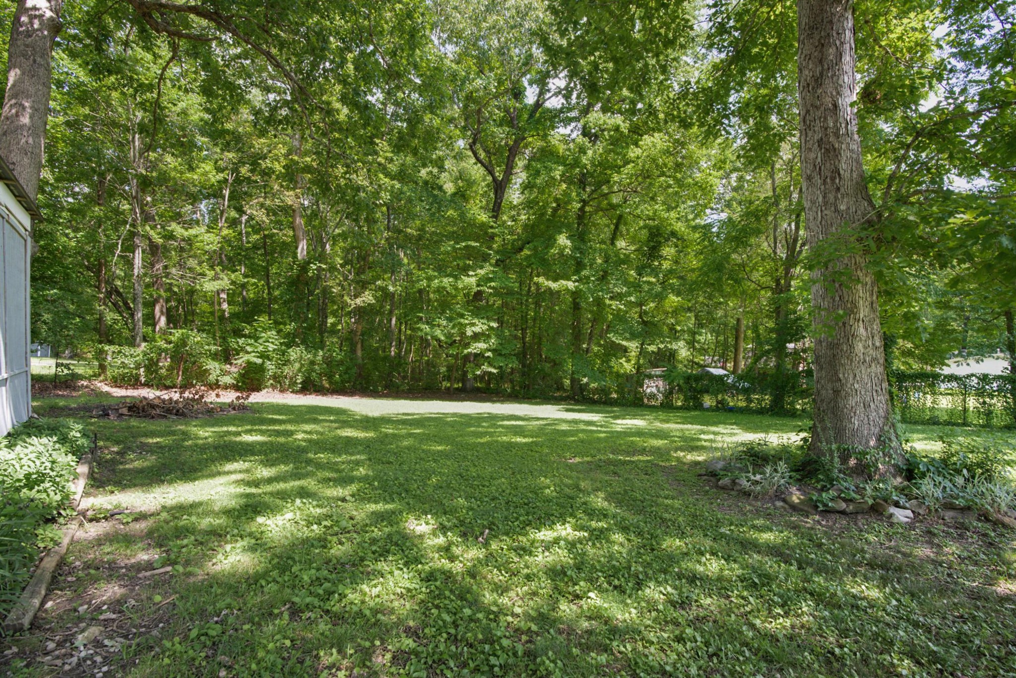 1047 Phillips Dr Property Photo 22