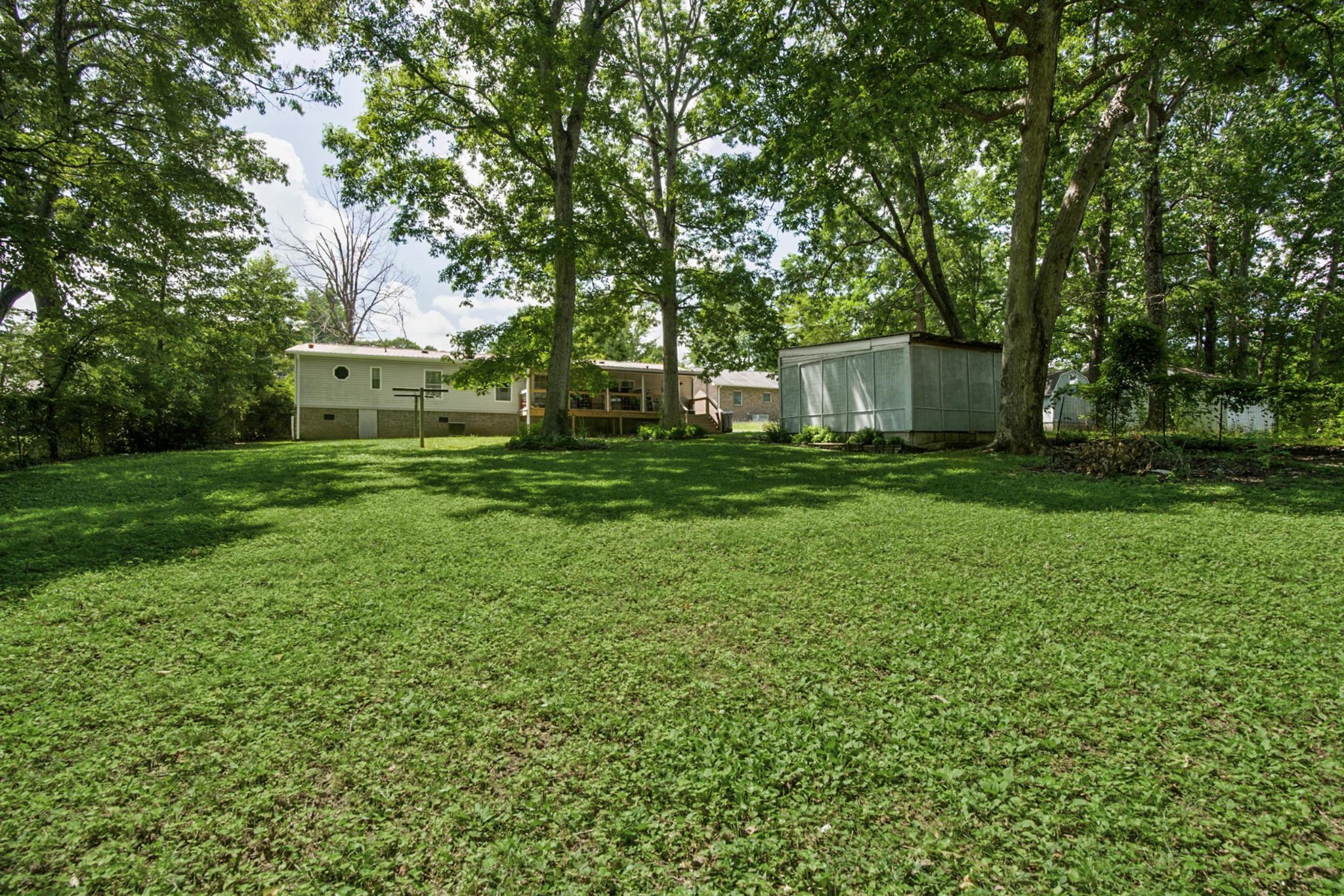 1047 Phillips Dr Property Photo 23