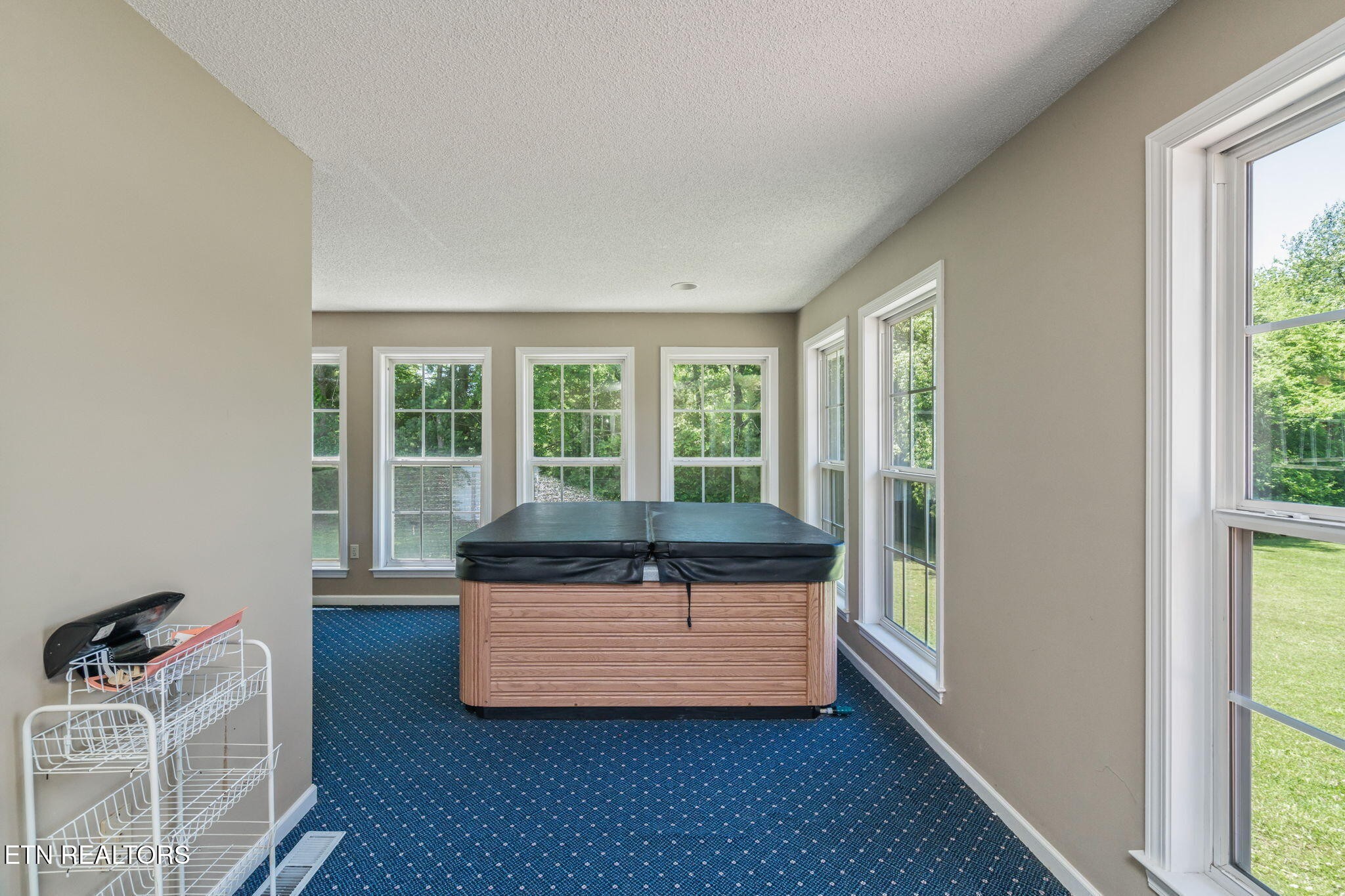 624 Lansdale Drive Property Photo 40