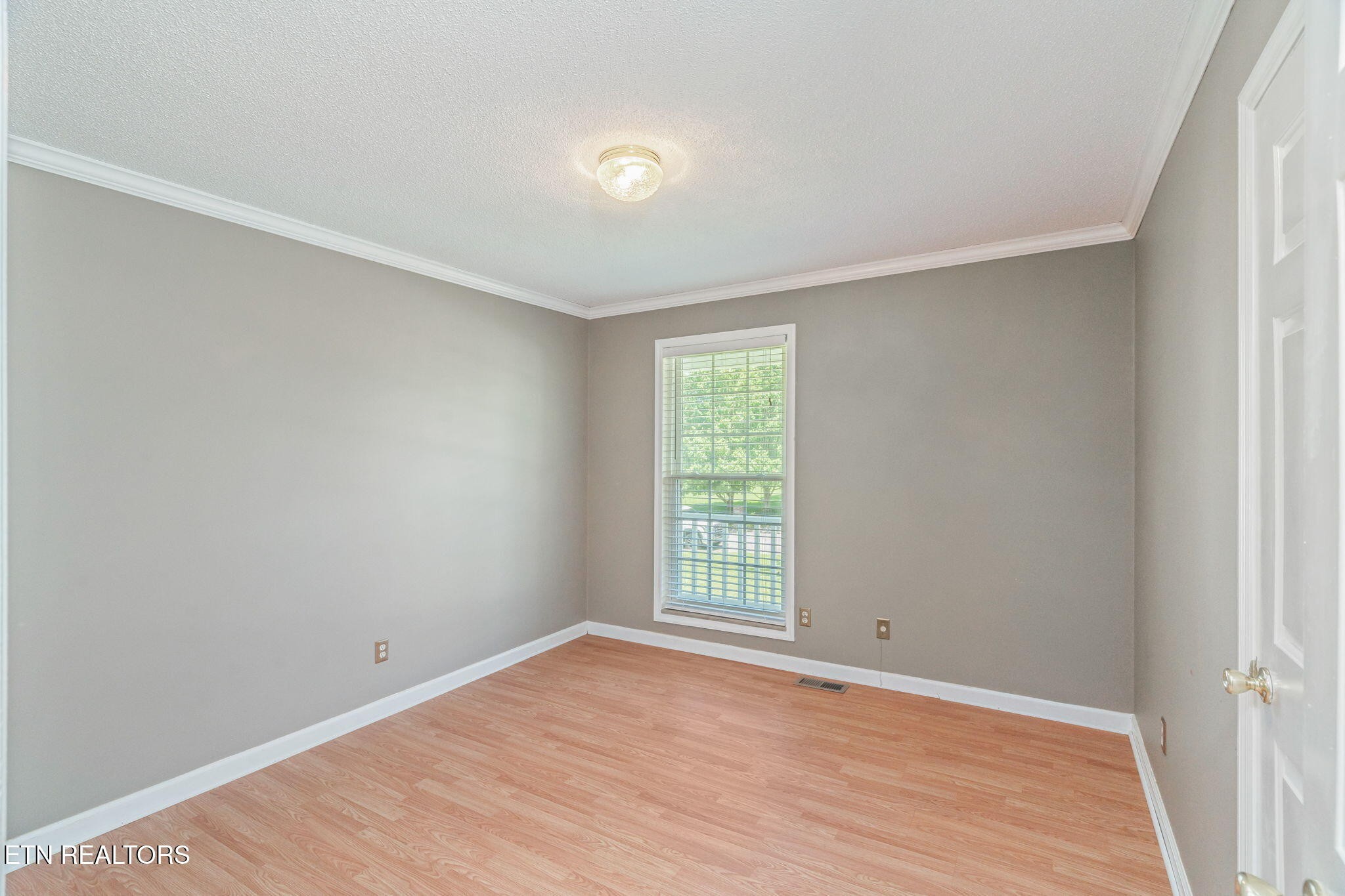 624 Lansdale Drive Property Photo 41