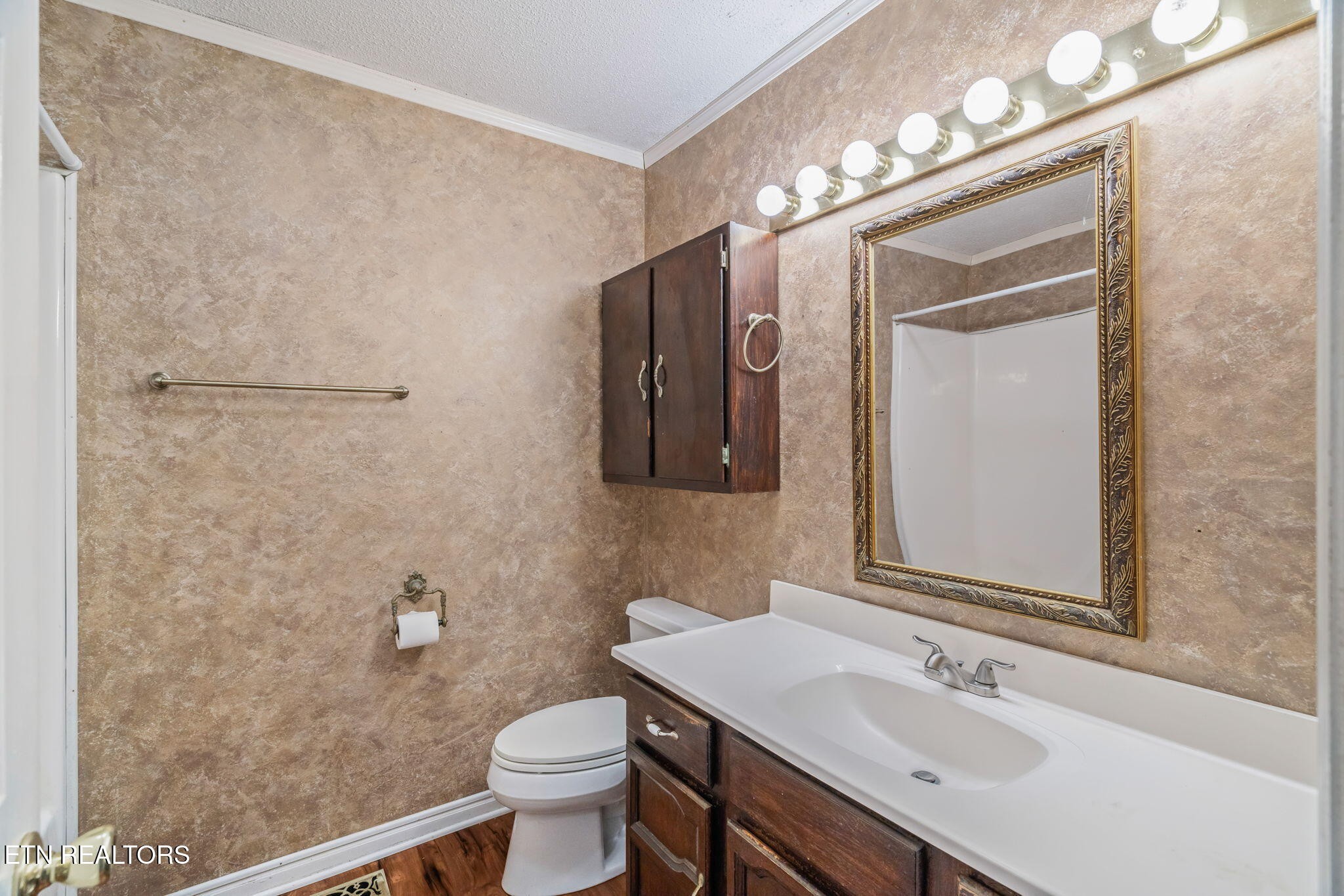 624 Lansdale Drive Property Photo 43