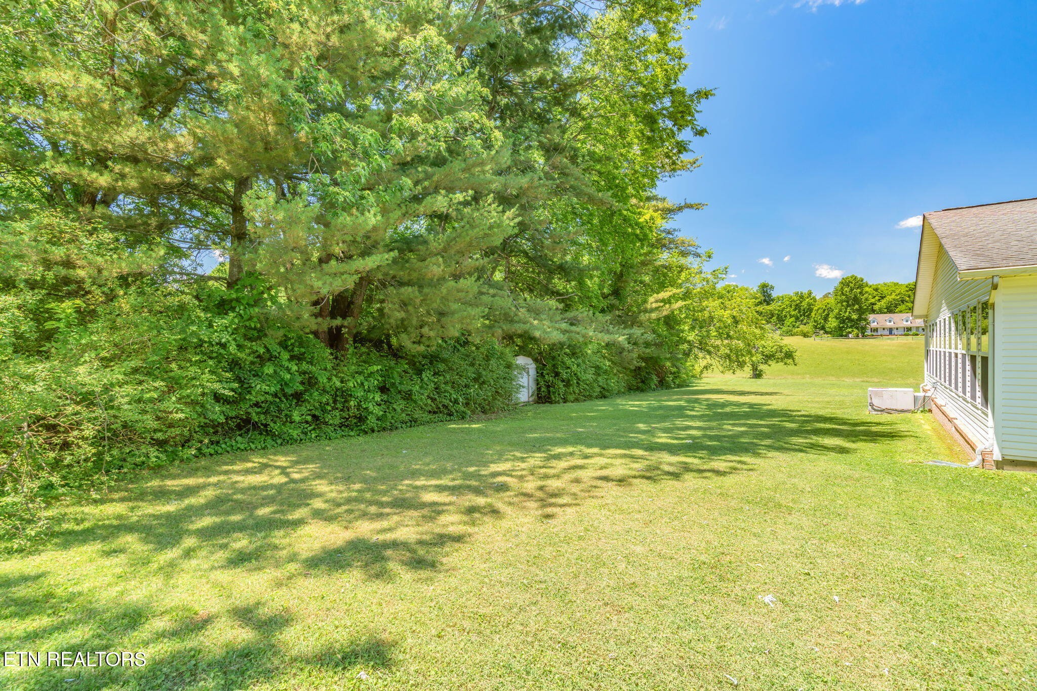 624 Lansdale Drive Property Photo 49
