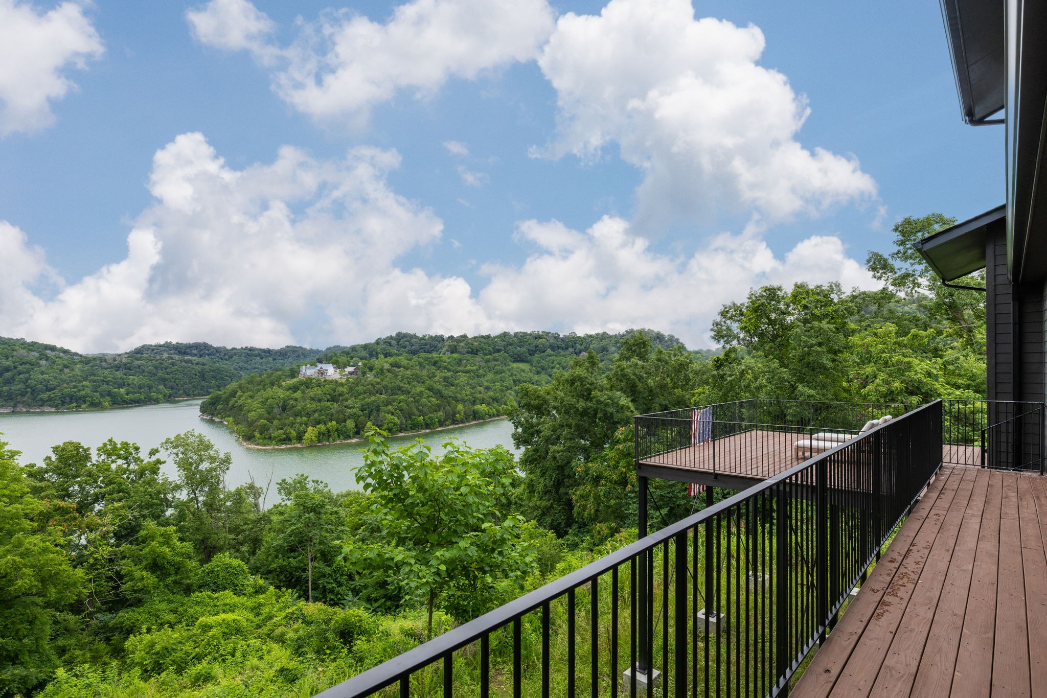 928 Harbor Pointe Drive Property Photo 47