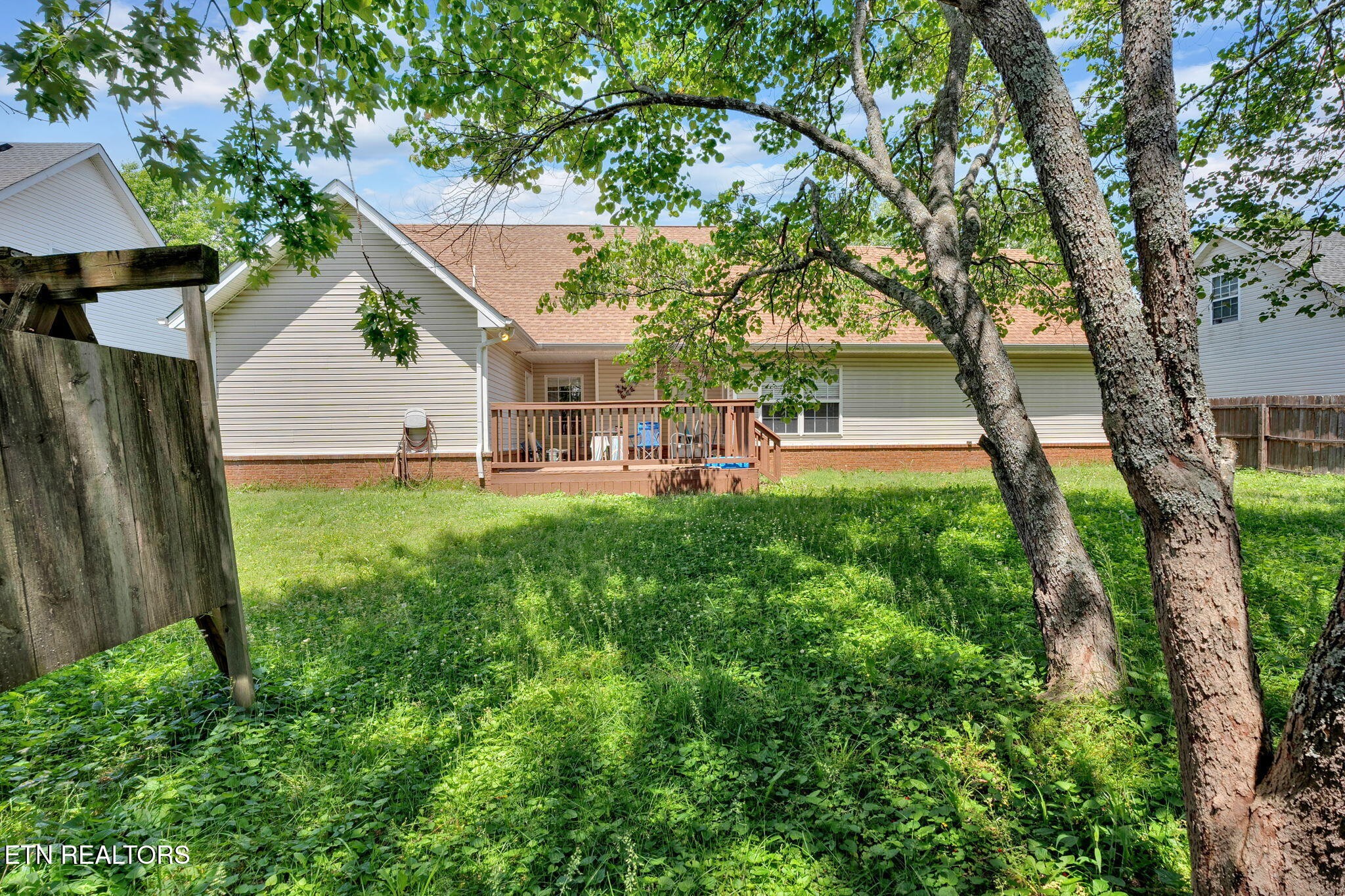 3439 Wellington Place Property Photo 6