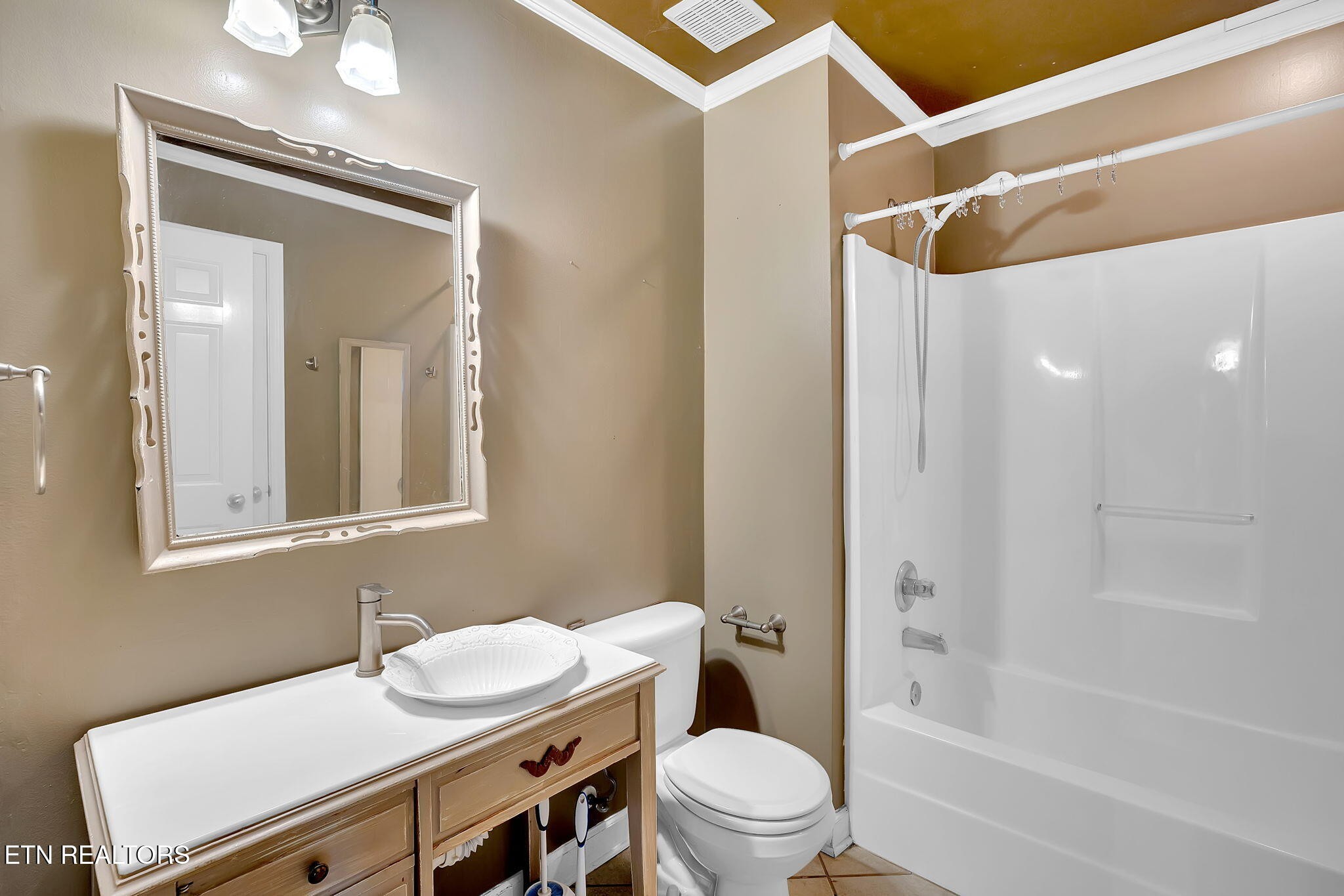 3439 Wellington Place Property Photo 38
