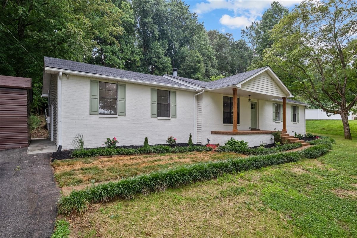 1122 Ridgecrest Dr Property Photo 6