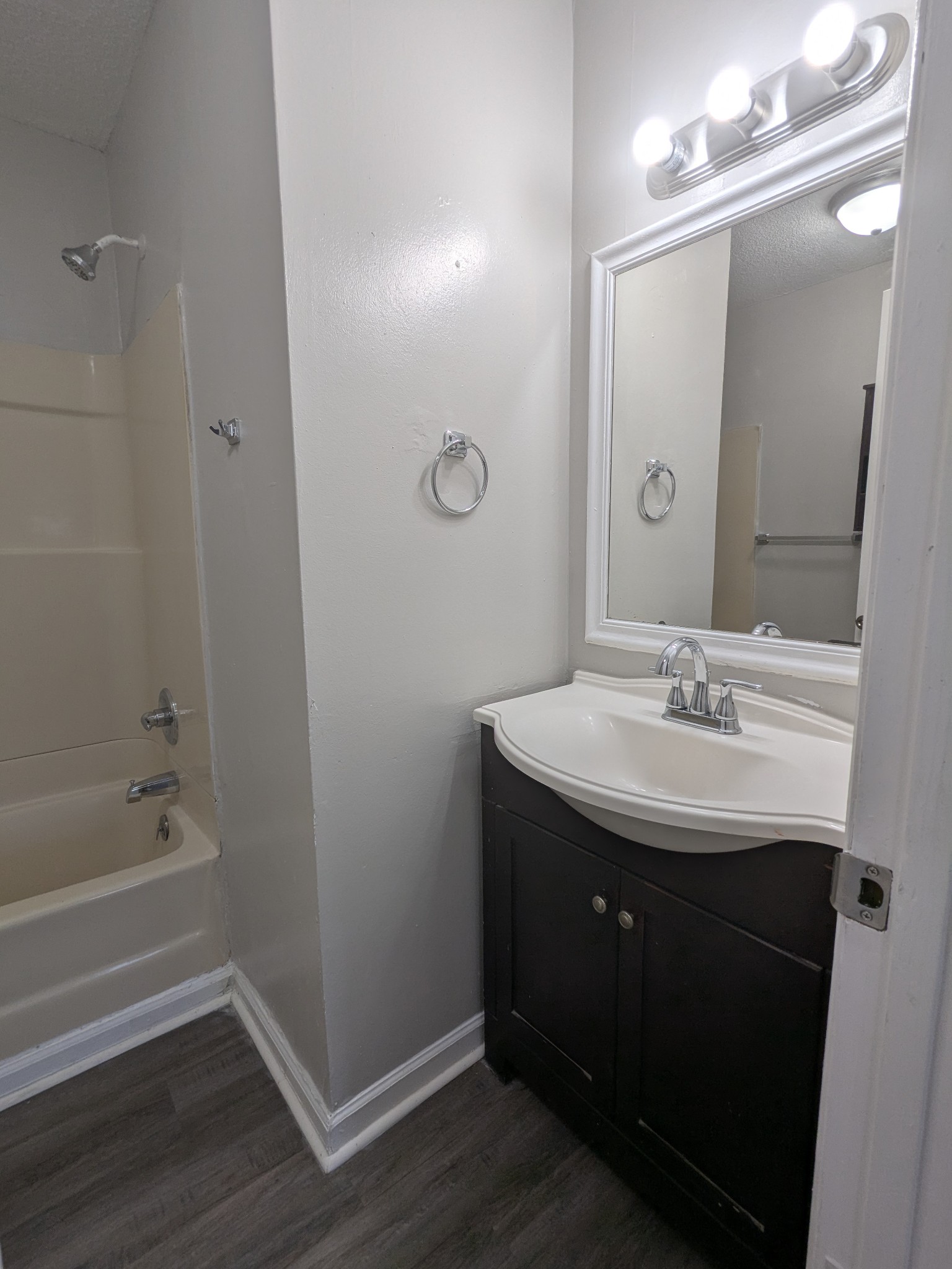 3722 Wharton Dr Property Photo 6