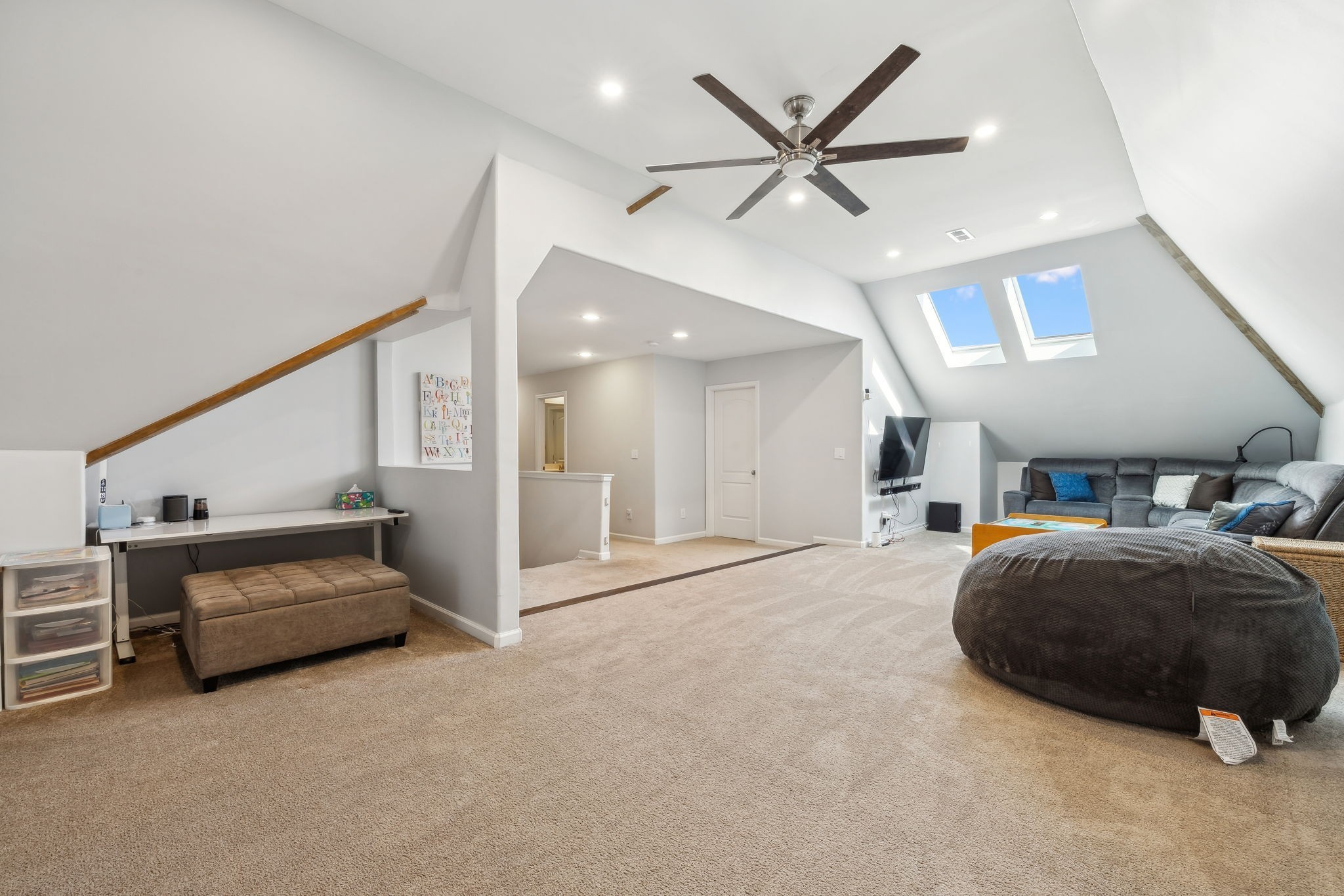 413 Eagle Rdg Property Photo 34