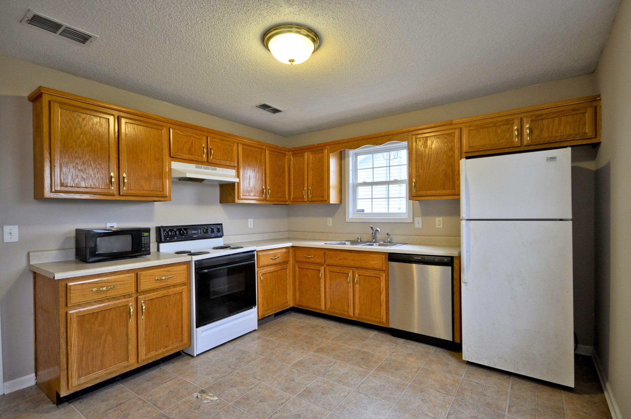 1114 Keith Ave Property Photo 12