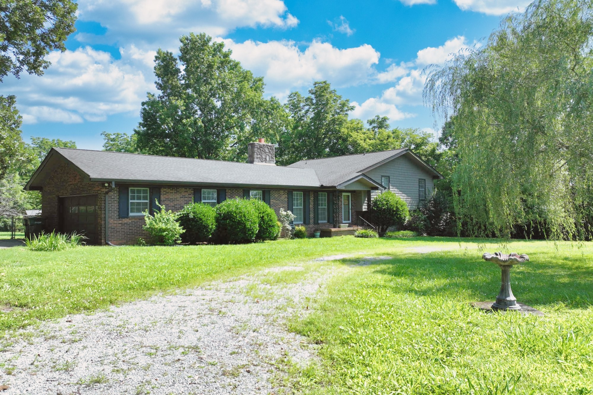 2085 Leeville Pike Property Photo 1