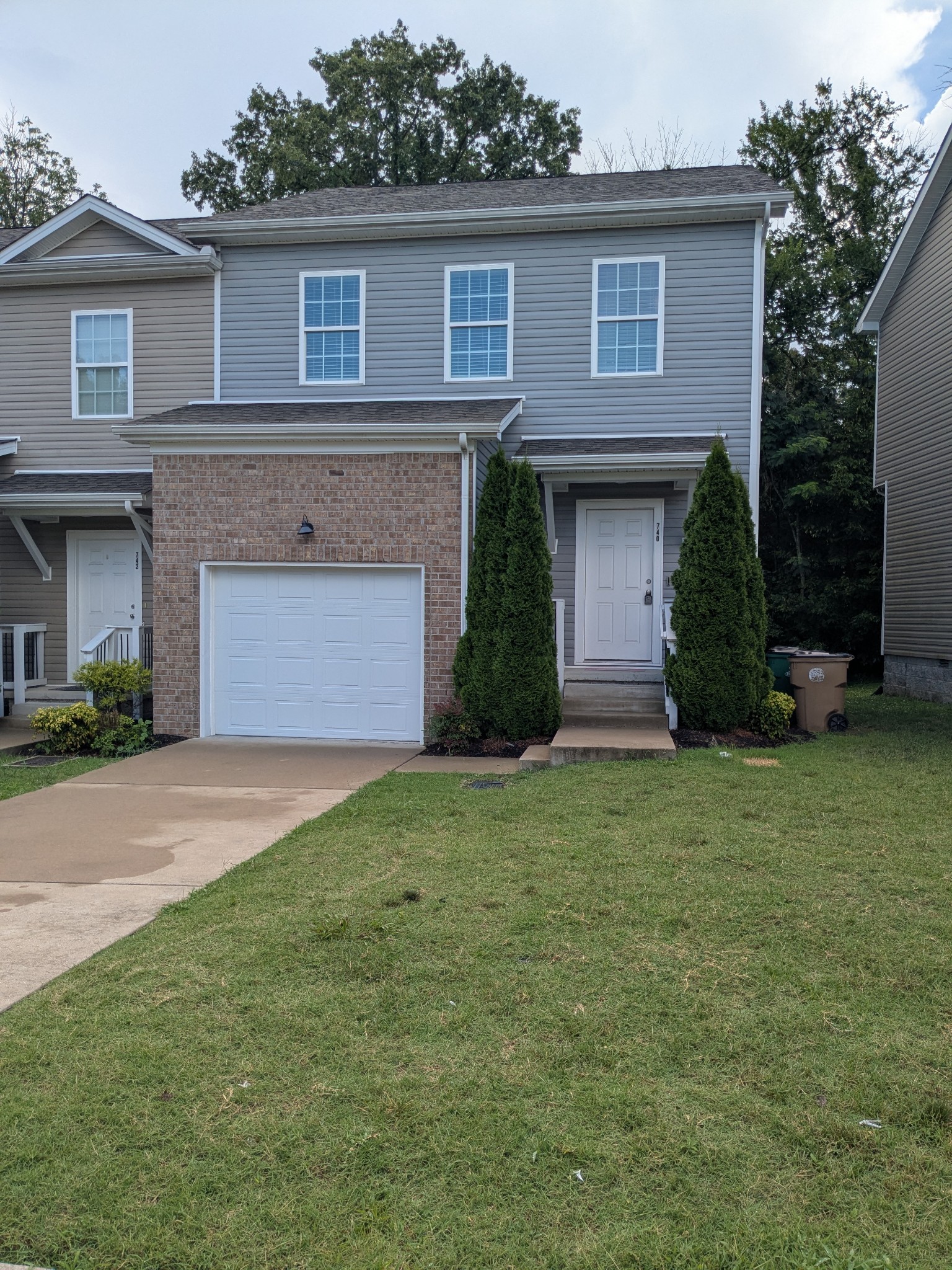 740 Pippin Dr Property Photo 1