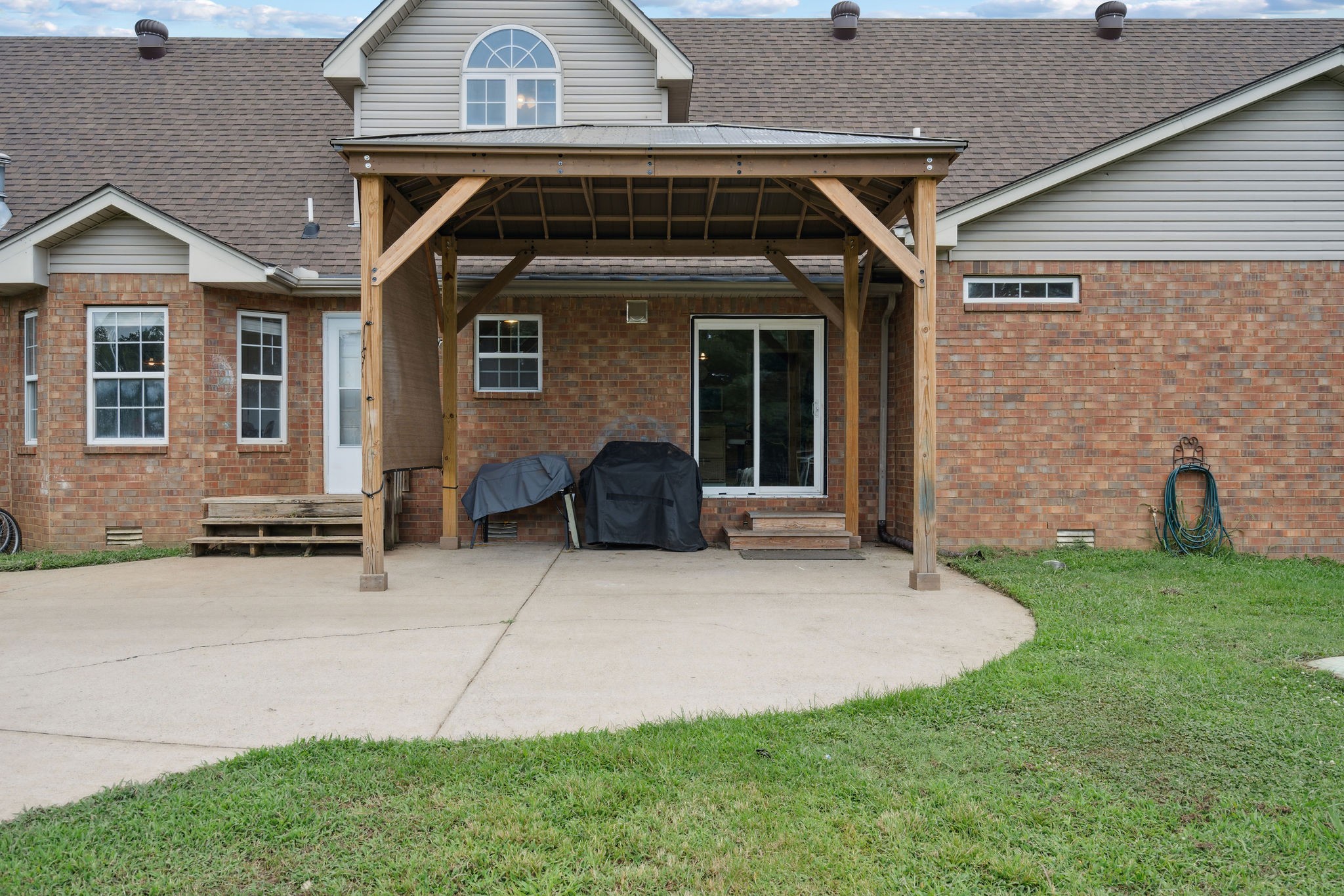 108 Smotherman Ct Property Photo 29
