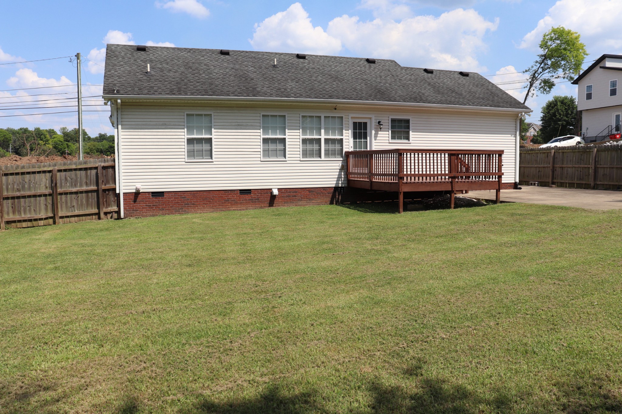 414 Kelly Ln Property Photo 8