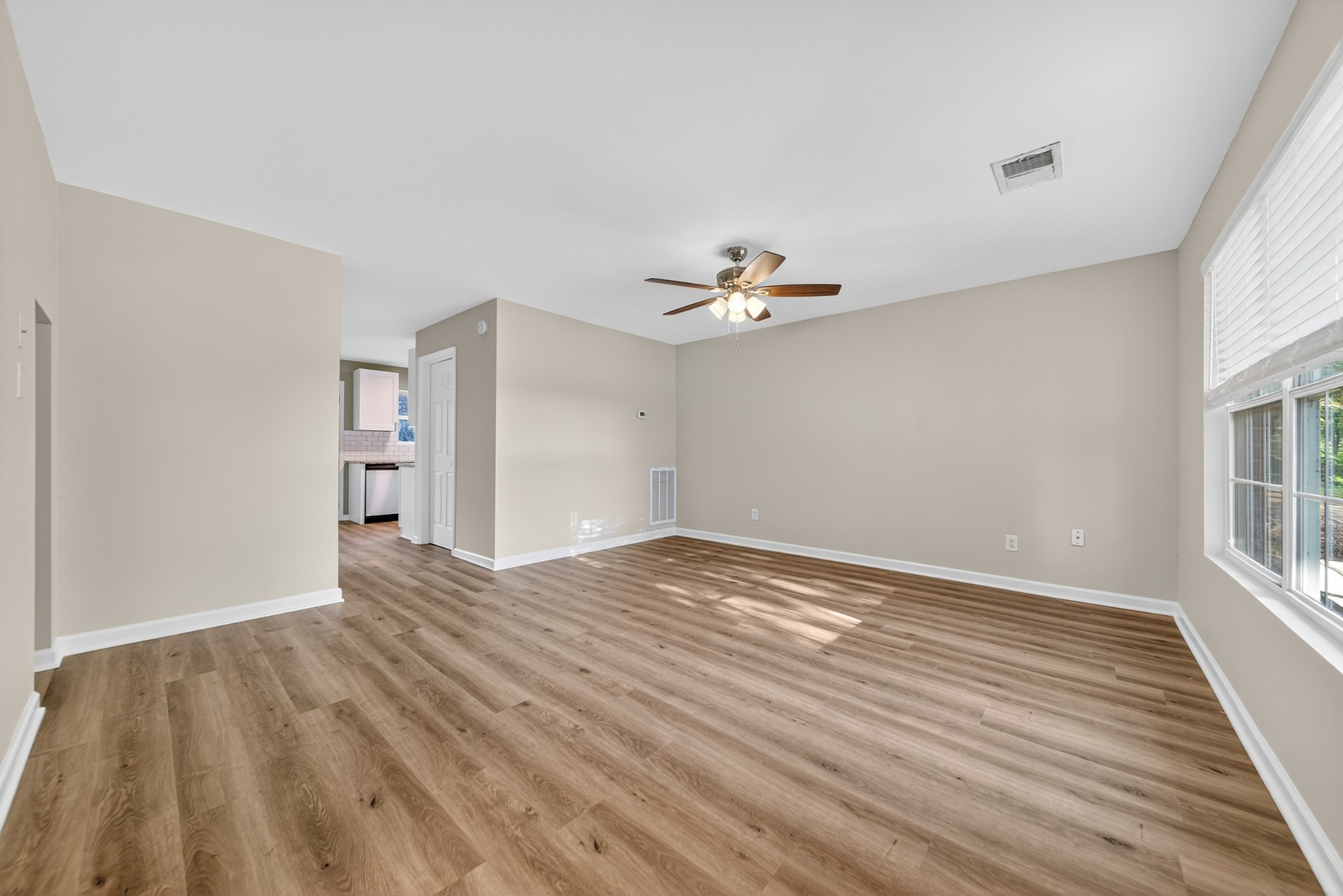 341 Bonita Pkwy Property Photo 8