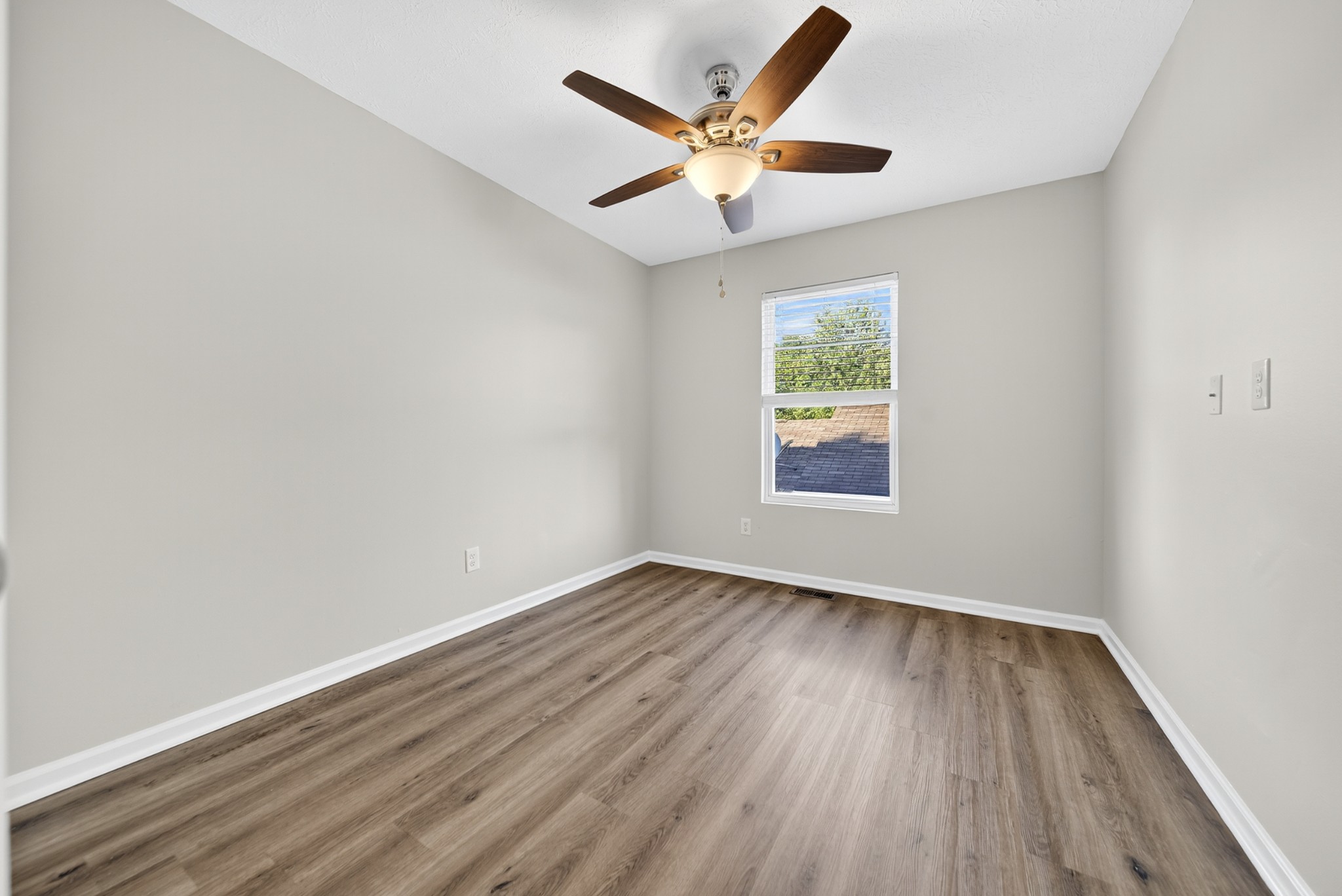 341 Bonita Pkwy Property Photo 33