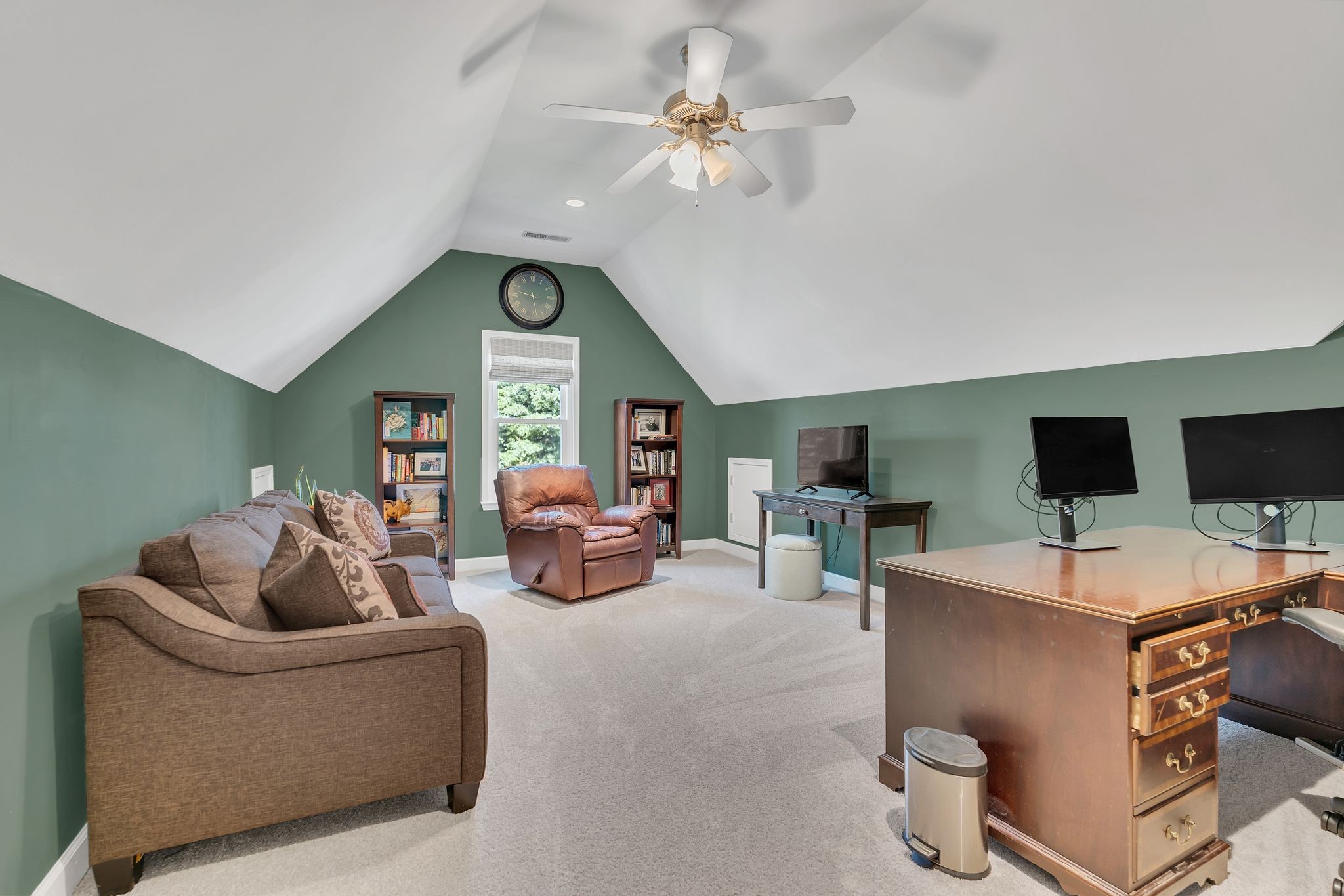 2837 Schoolside St Property Photo 20