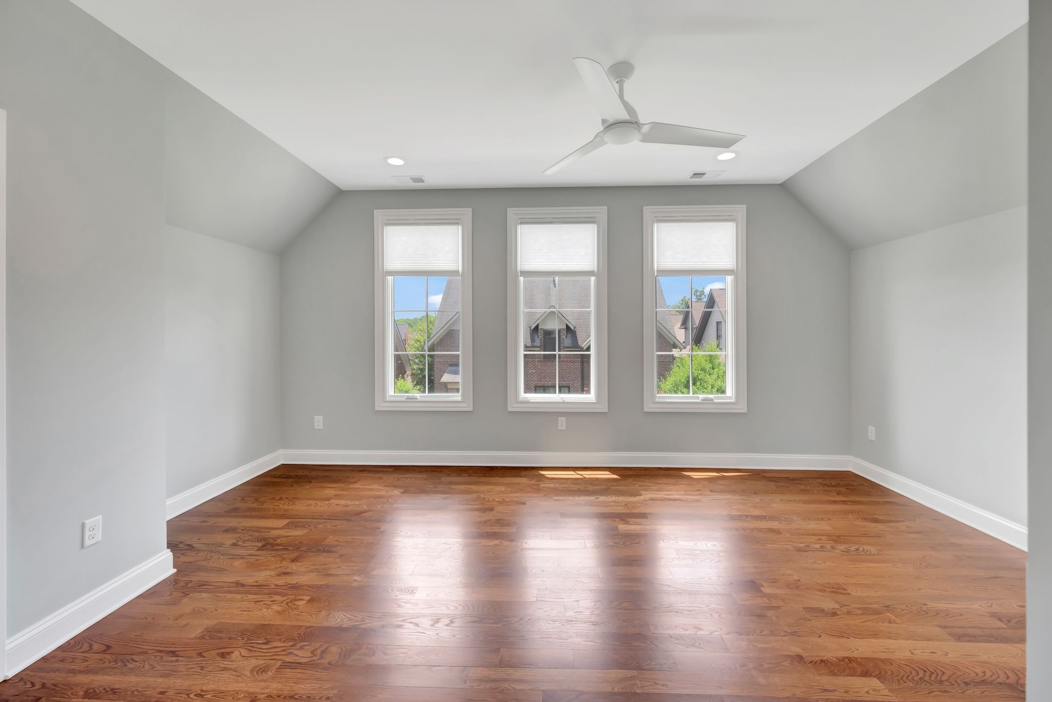 4027 Graybar Ct Property Photo 35