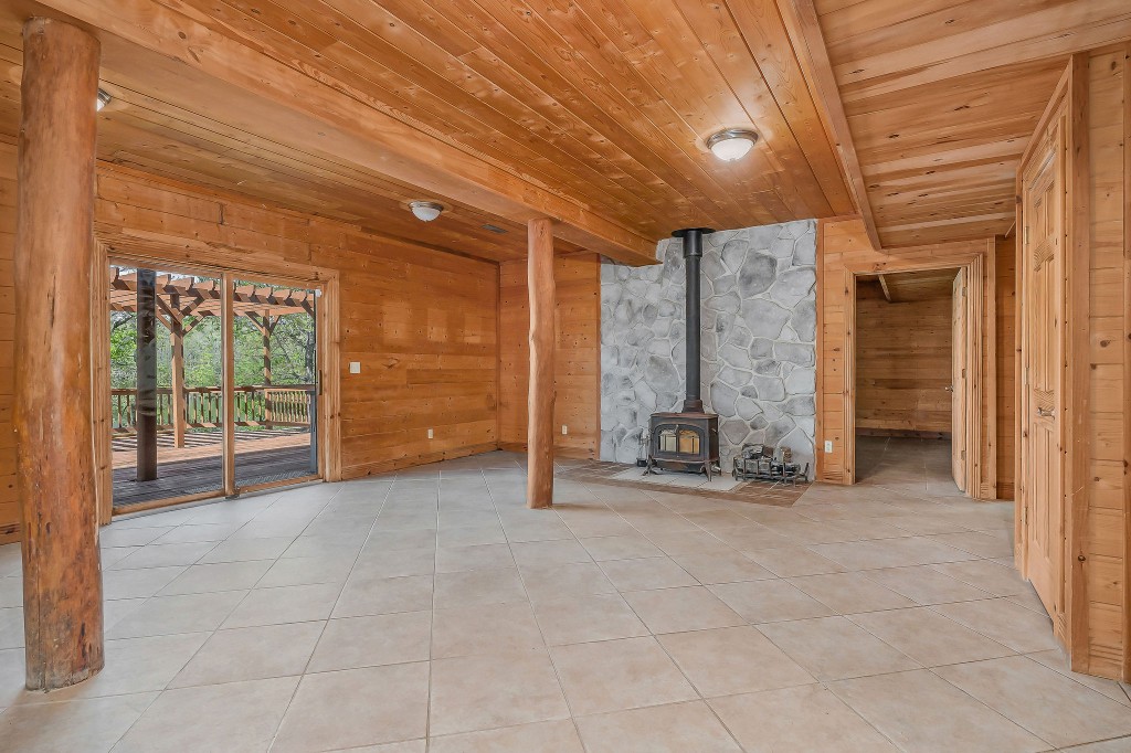 78 Emerald Pl Property Photo 25