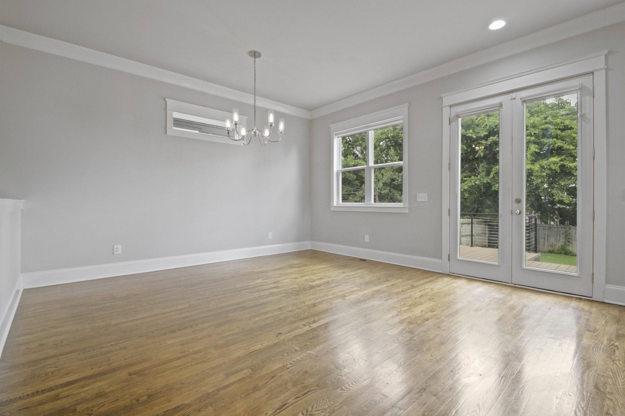 2247 Greenwood Ave Property Photo 13