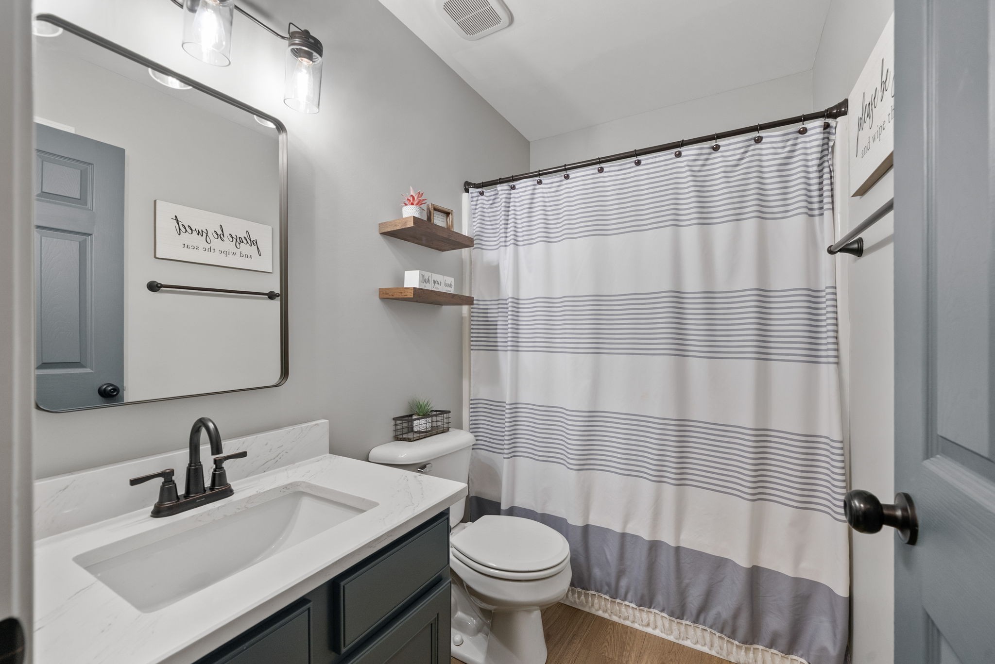 4392 Taylor Hall Ln Property Photo 27