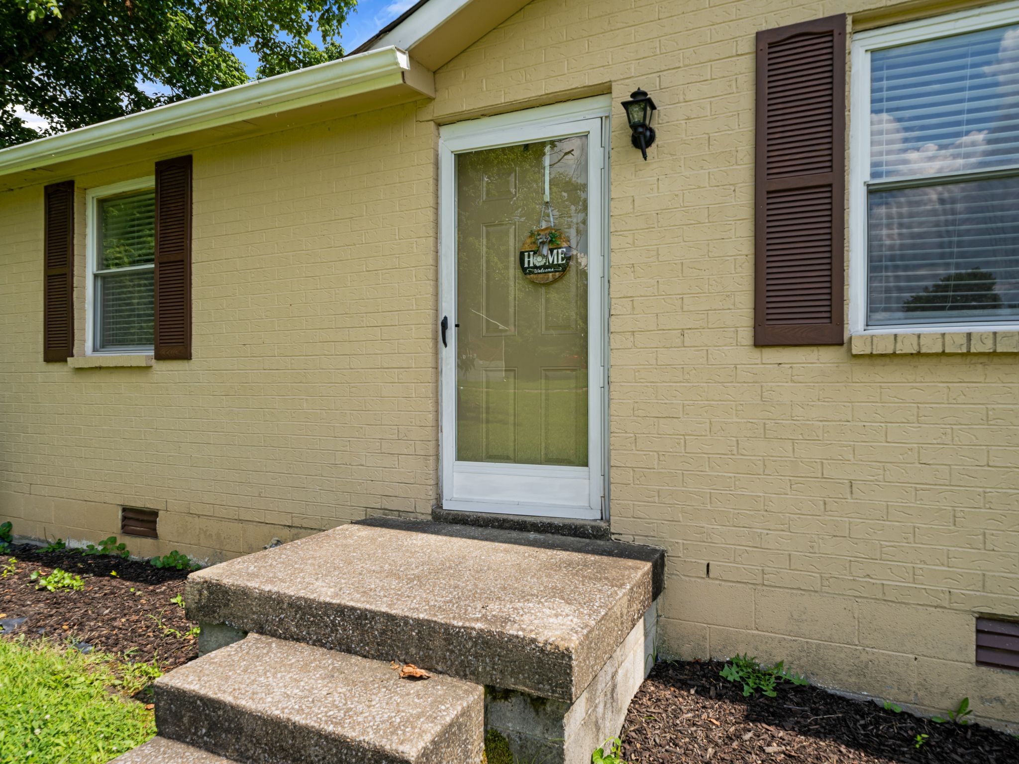 167 Plum St Property Photo 3