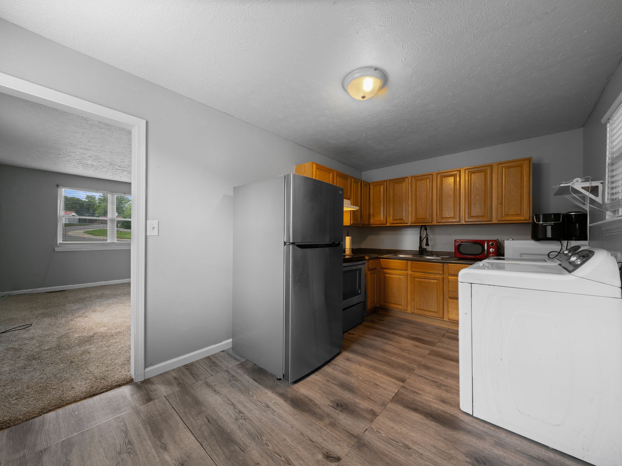 167 Plum St Property Photo 8