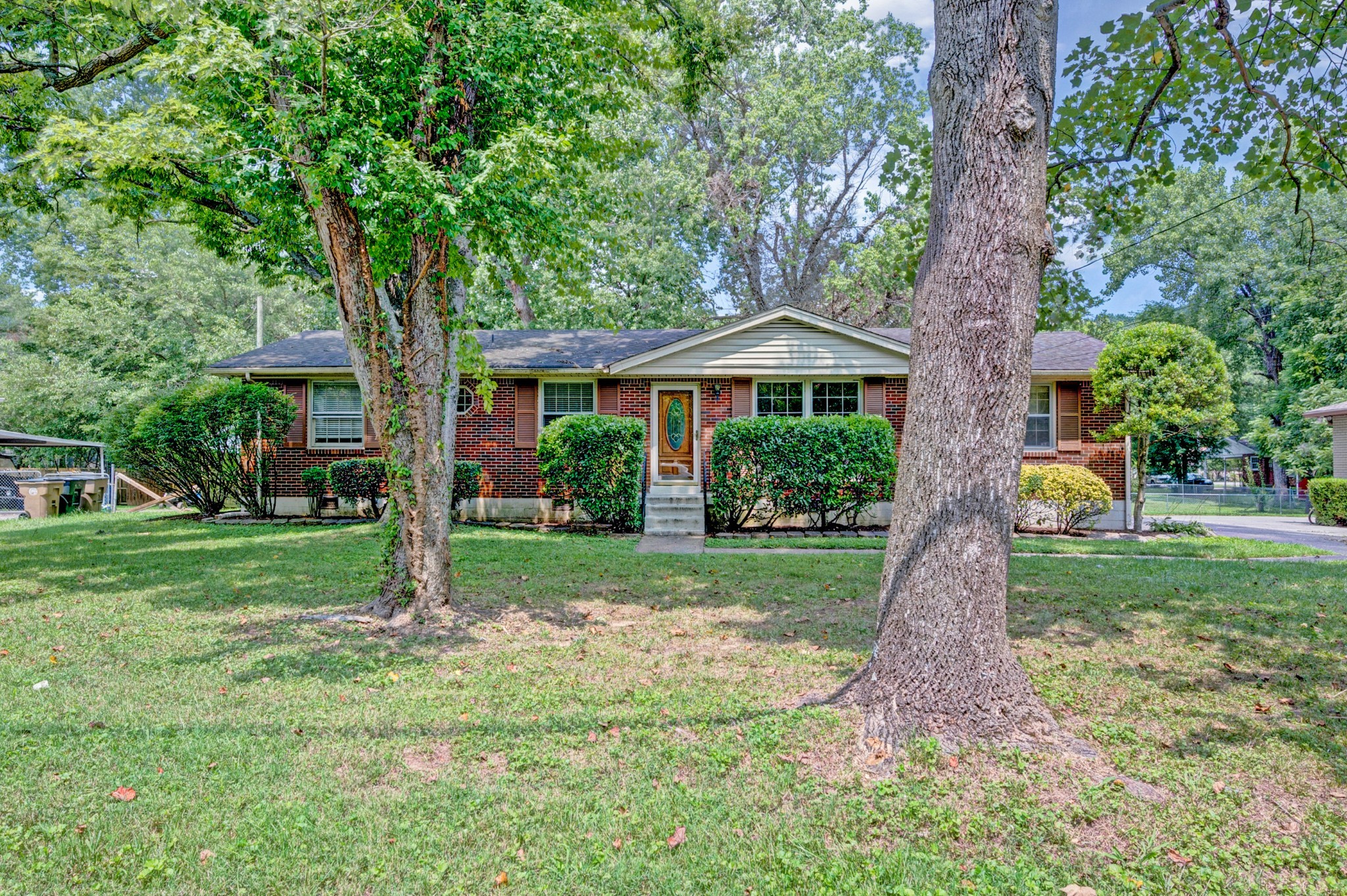 5017 W Durrett Dr Property Photo 1