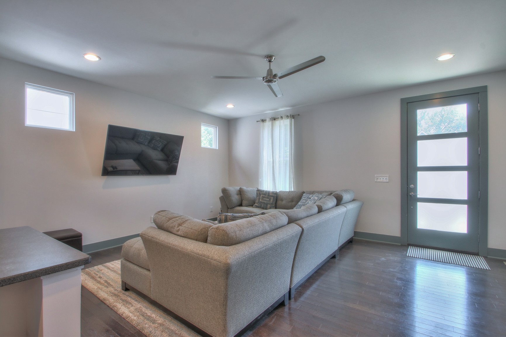 1617 Straightway Ave Property Photo 3