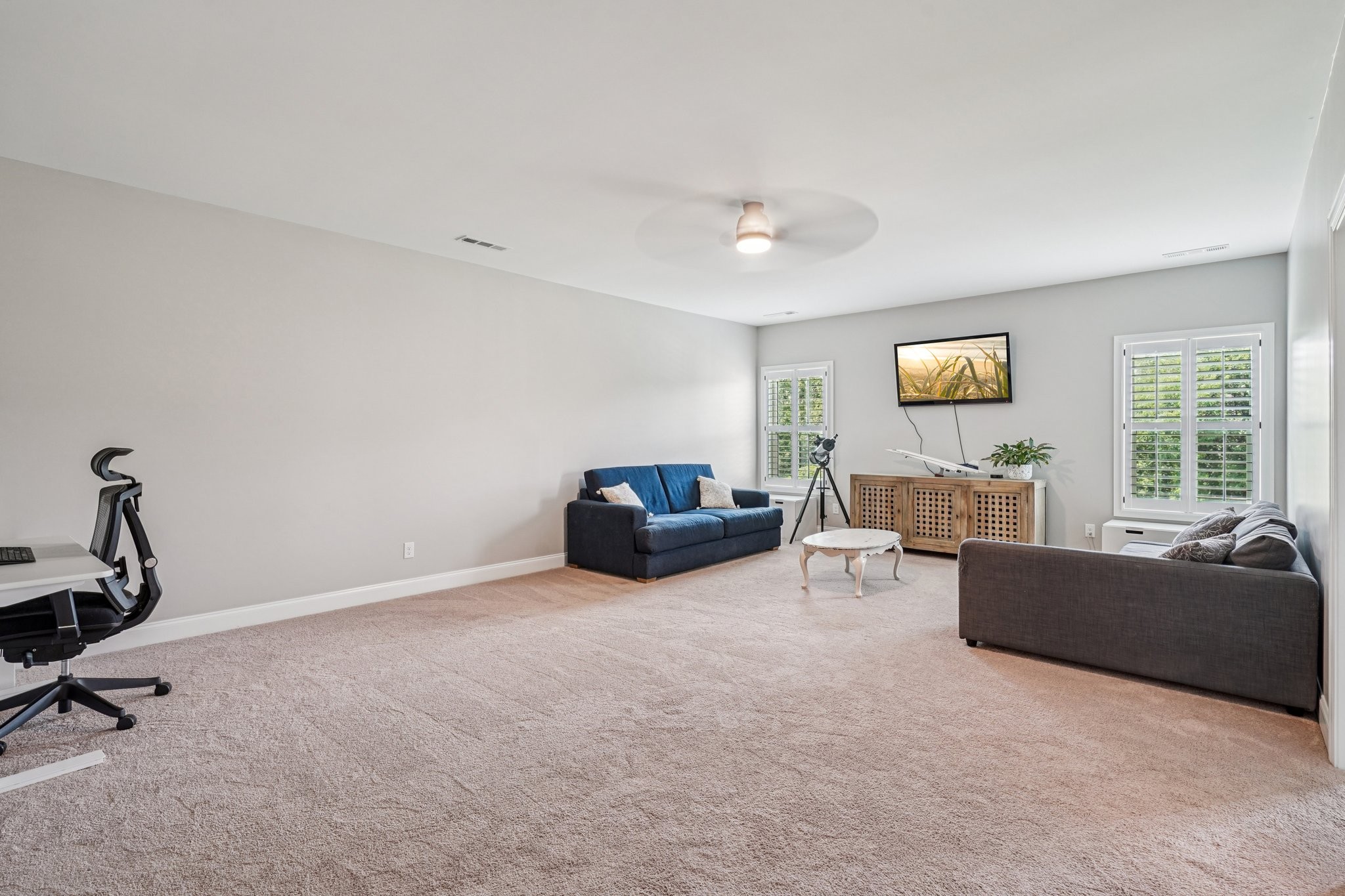 1003 Glasgow Ct Property Photo 29