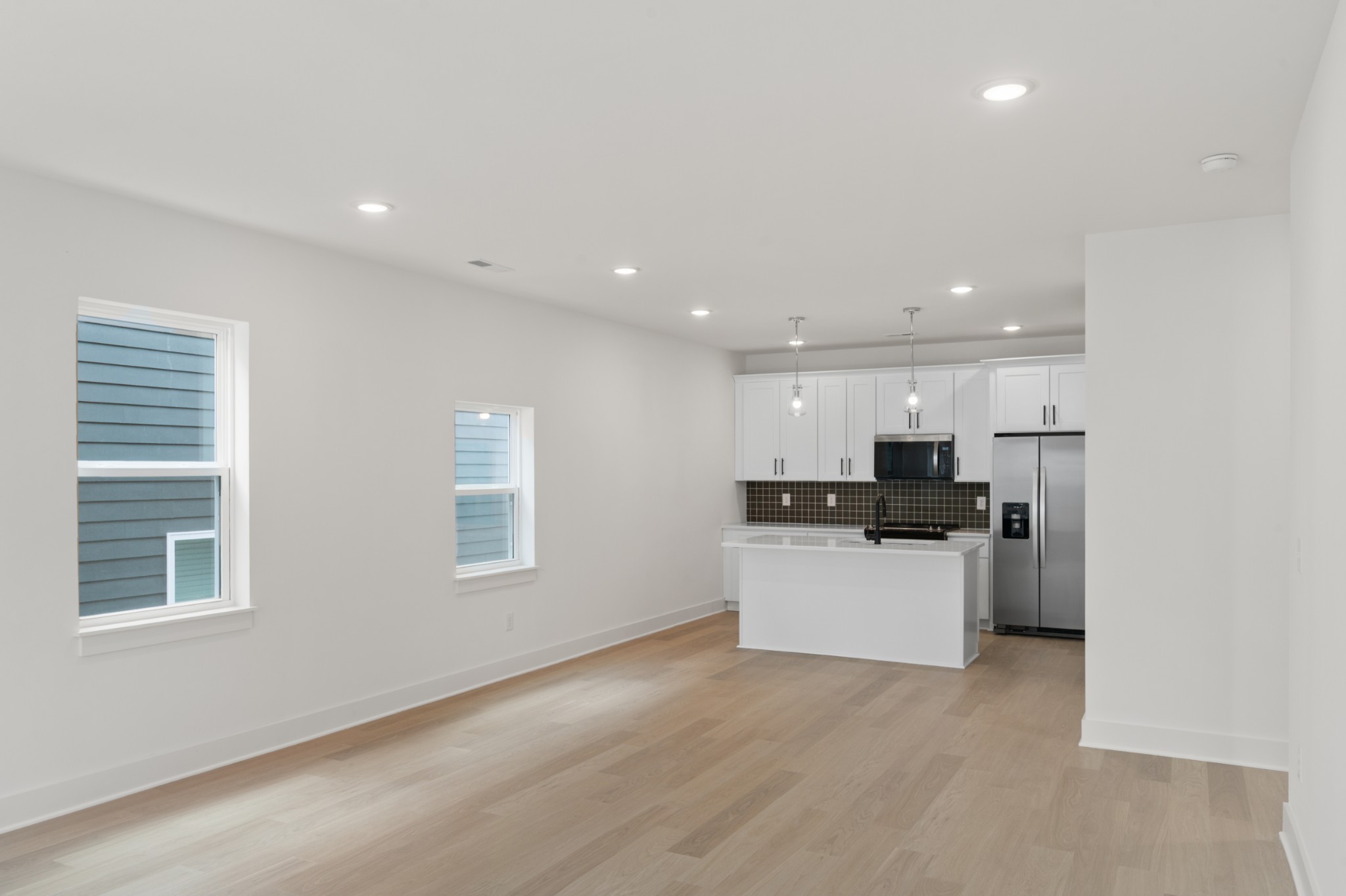 550 Markham St Property Photo 5